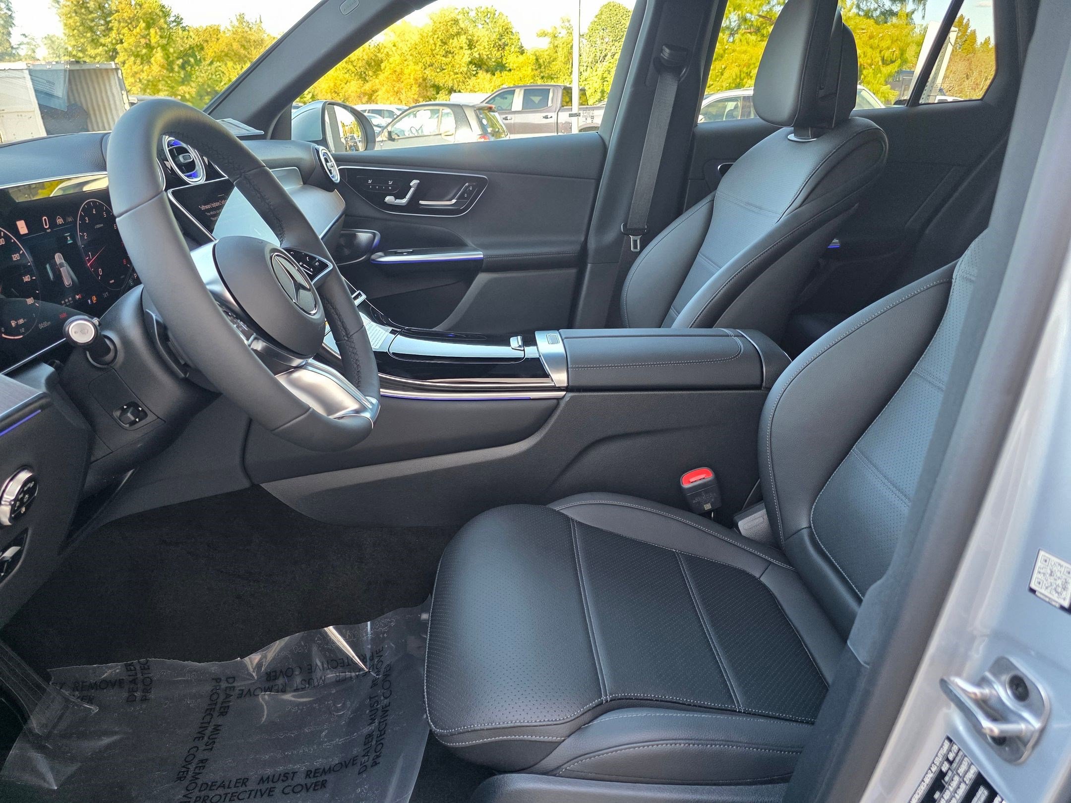 2026 Mercedes Benz GLC 300 4MATIC photo 4