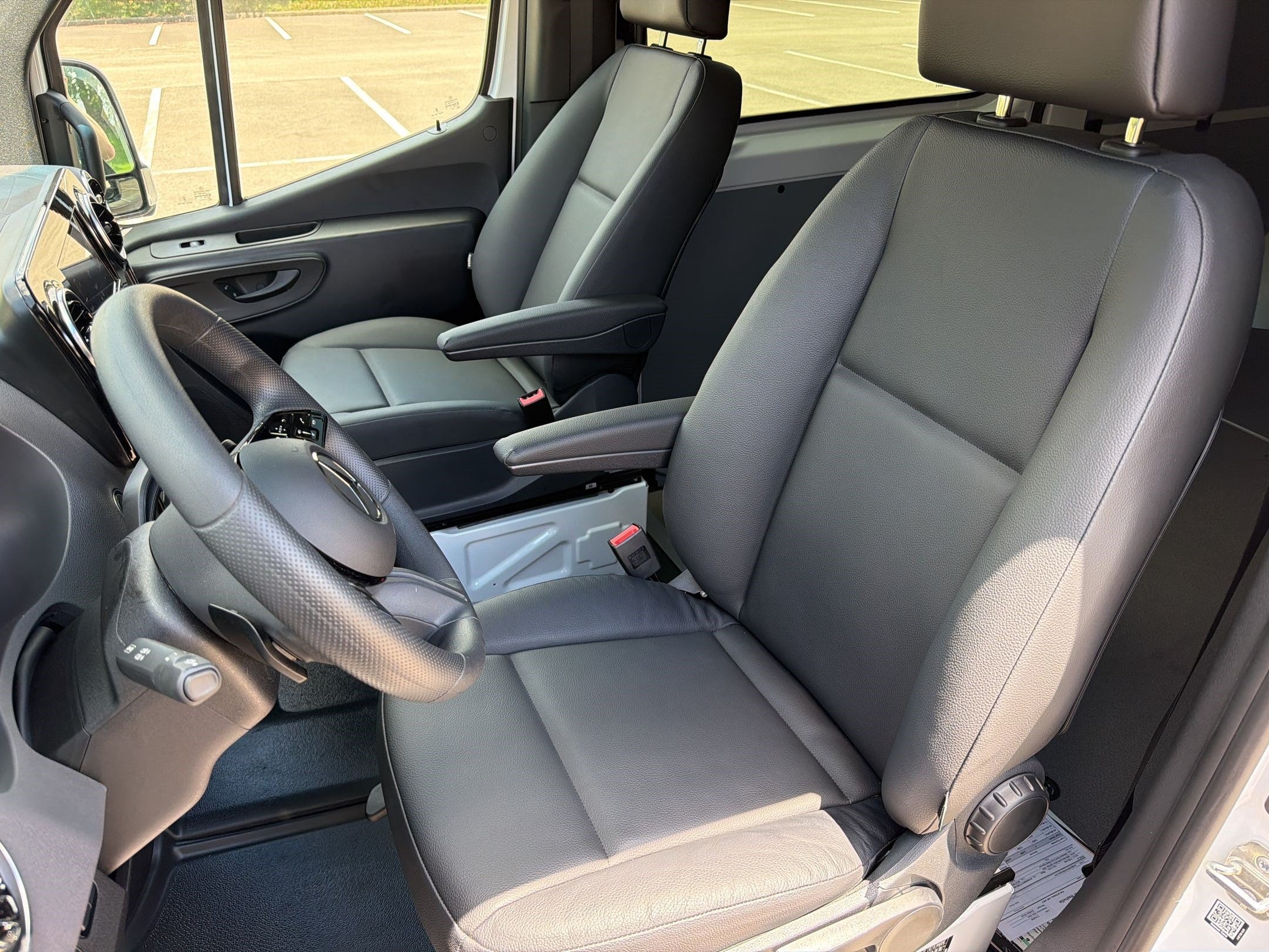2025 Mercedes-Benz Sprinter Crew Van Base - Photo 24