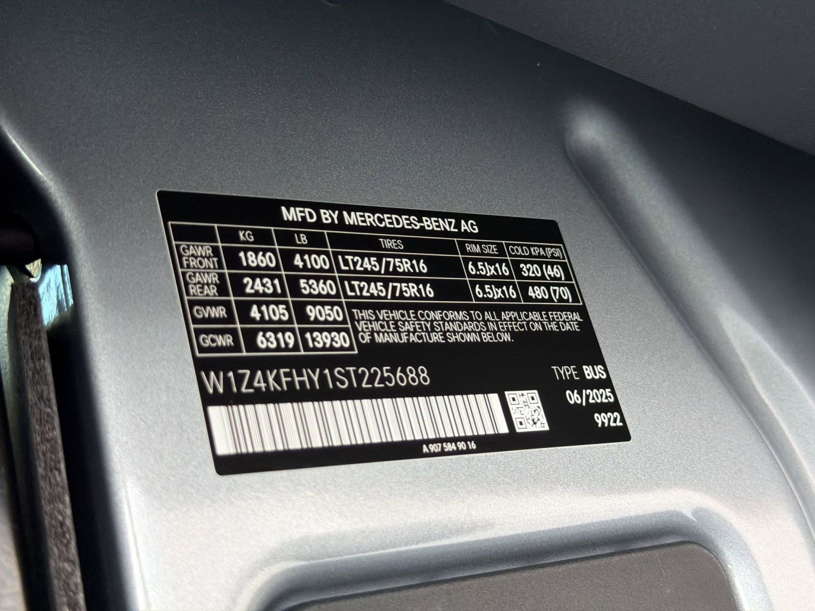 2025 Mercedes-Benz Sprinter Passenger Van Base - Photo 22