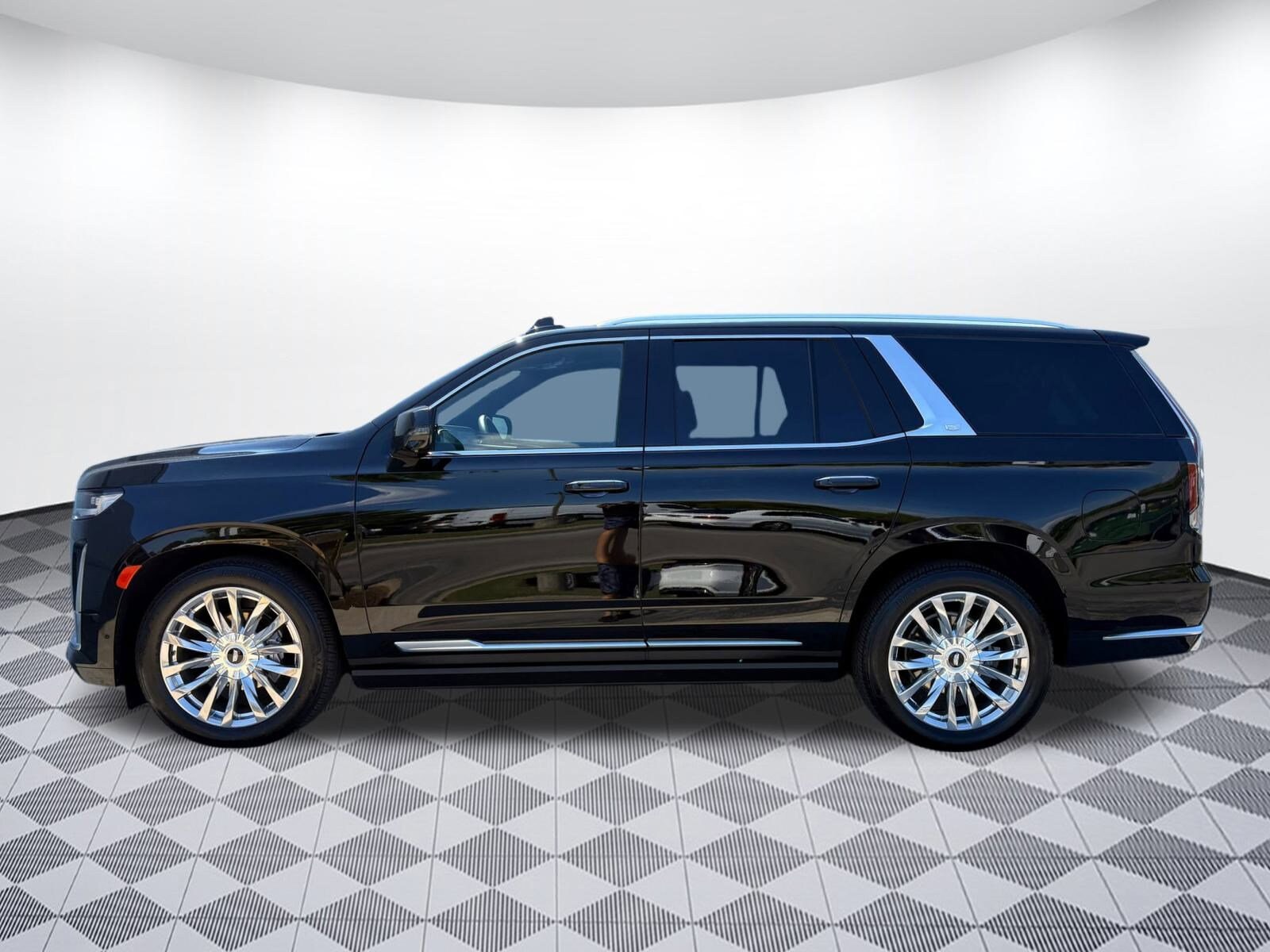 2024 Cadillac Escalade Premium Luxury photo 2