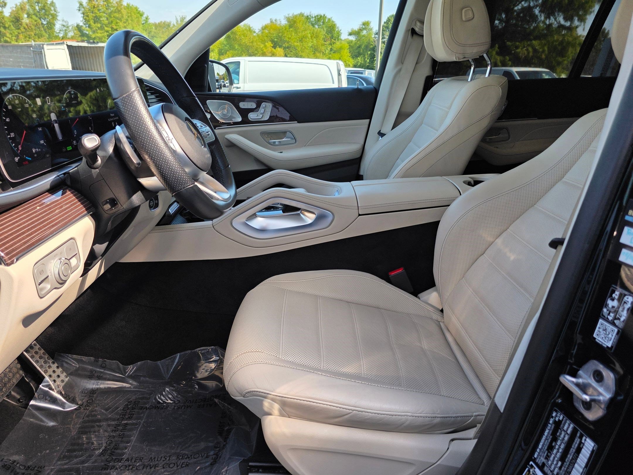 2021 Mercedes Benz GLS 580 photo 4
