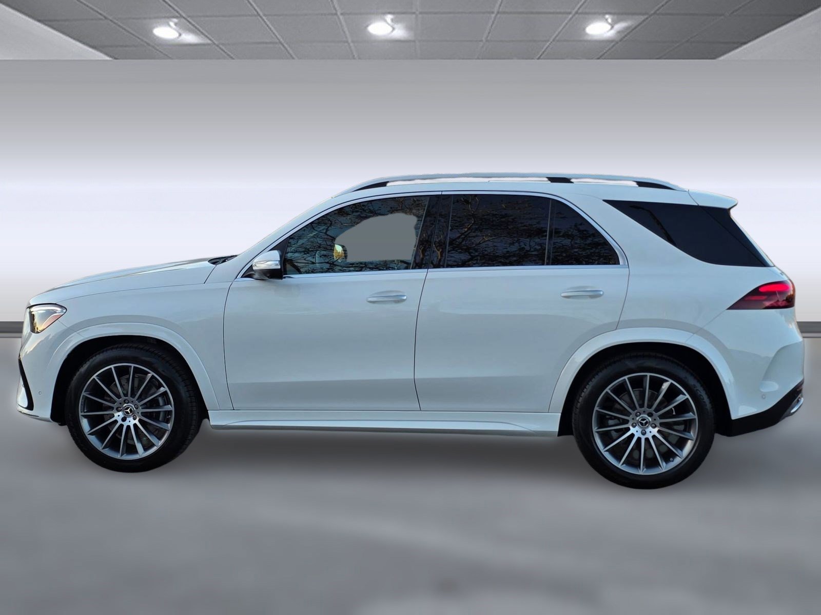 2026 Mercedes Benz GLE 350 4MATIC photo 2
