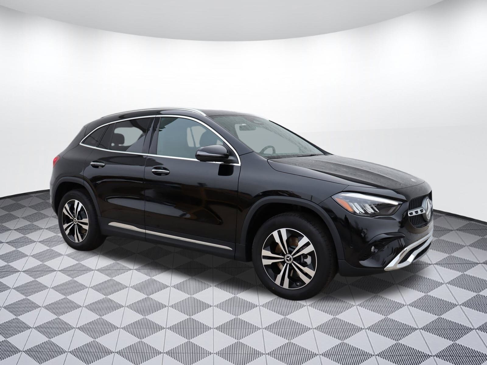 2025 Mercedes Benz GLA 250 photo 3