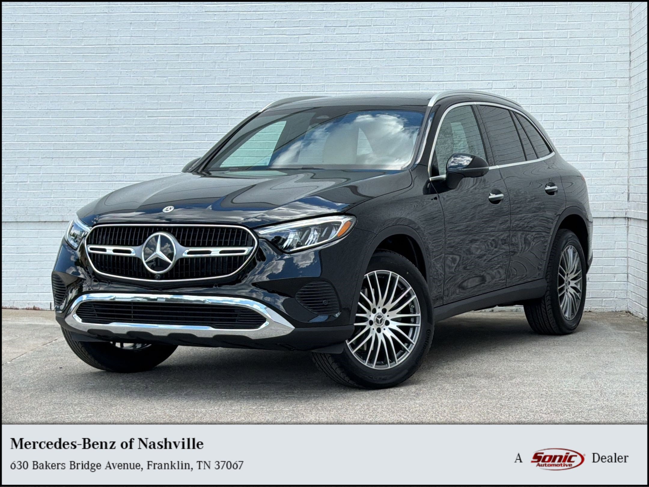 2026 Mercedes-Benz GLC GLC 300's photo