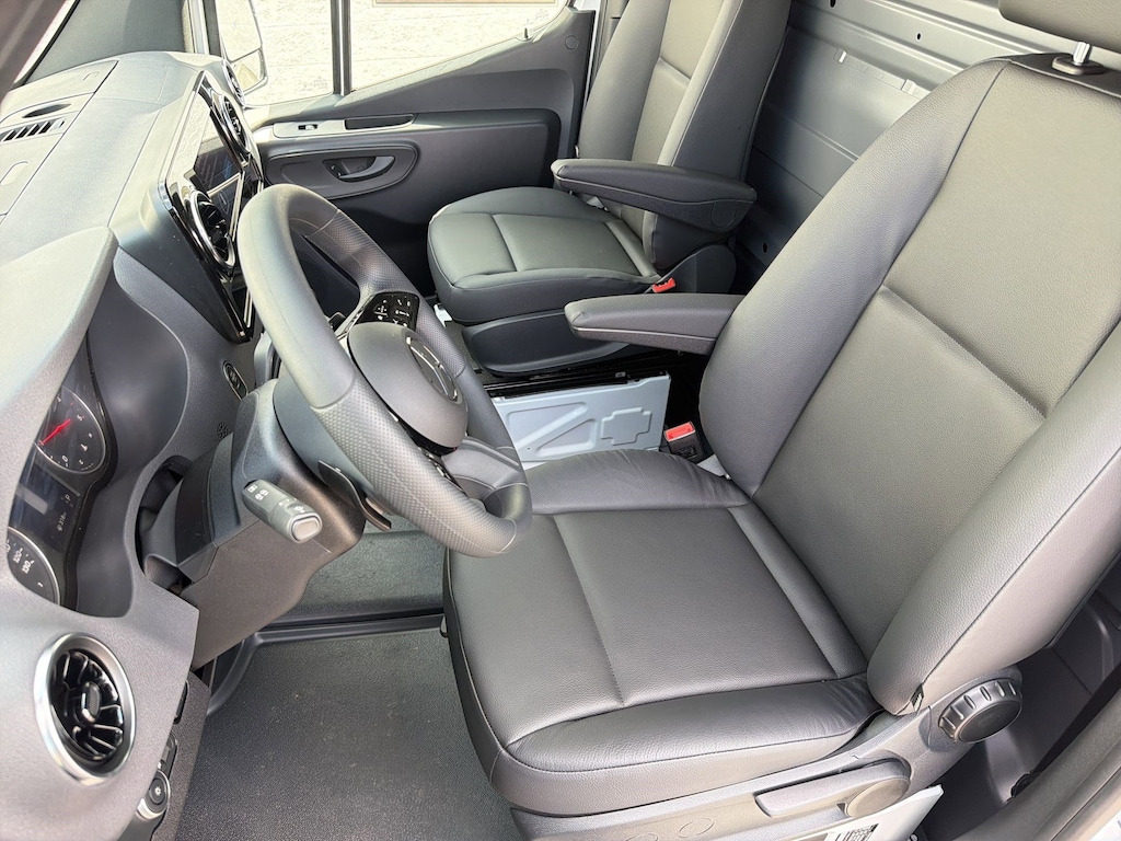 New 2026 Mercedes-Benz Sprinter Cargo Van 2500 High Roof I4 Diesel HO 170 Extended RWD 2500 High Roof I4 Diesel HO 170 Extended RWD
