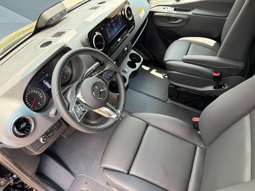 New 2026 Mercedes-Benz Sprinter Passenger Van 2500 High Roof I4 Diesel HO 170 RWD 2500 High Roof I4 Diesel HO 170 RWD