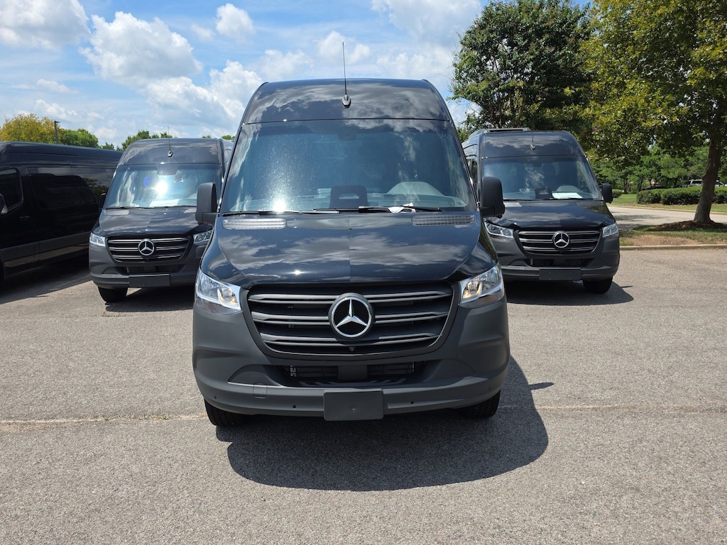 New 2025 Mercedes-Benz Sprinter Passenger Van 2500 High Roof I4 Diesel HO 170 RWD 2500 High Roof I4 Diesel HO 170 RWD