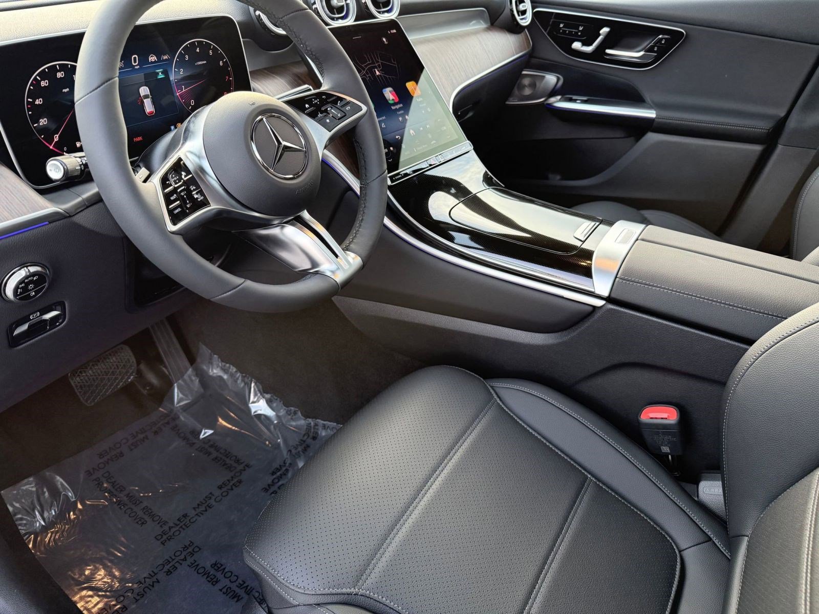 2026 Mercedes Benz GLC 300 4MATIC photo 4