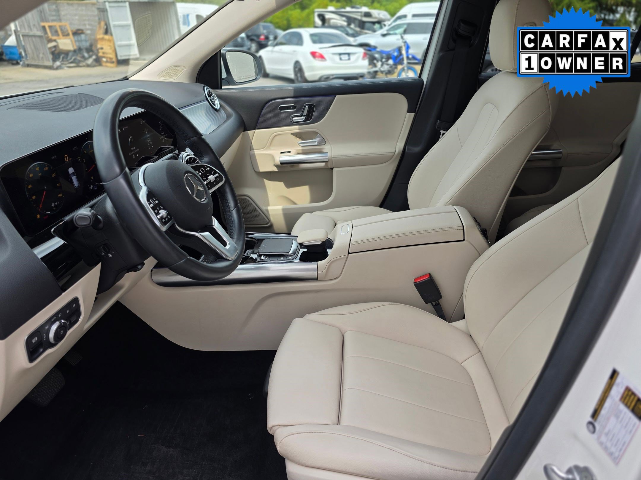 2022 Mercedes Benz GLA 250 photo 3