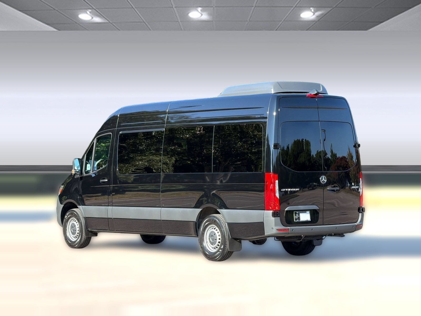 2026 Mercedes-Benz Sprinter Passenger Van Sprinter 2500 High Roof 4-Cyl Diesel HO (2500 High 2500 High Roof I4 Diesel HO 170 RWD