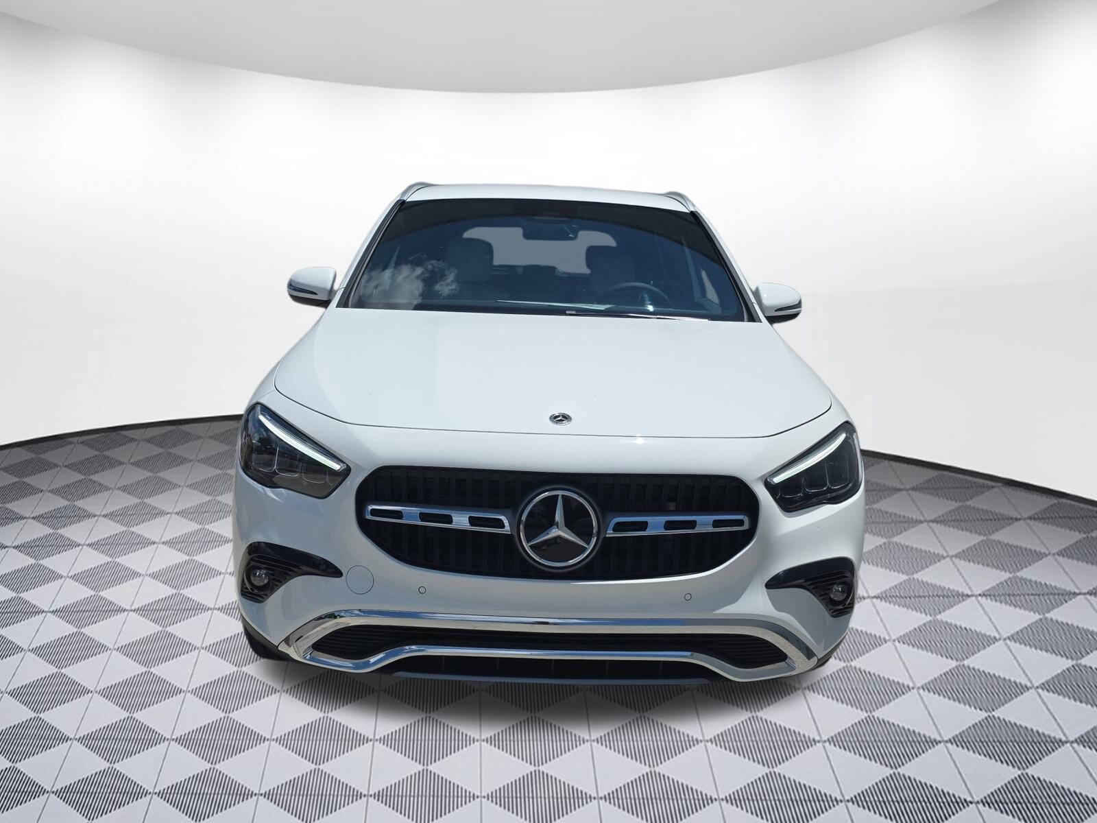 2025 Mercedes Benz GLA 250 4MATIC photo 3