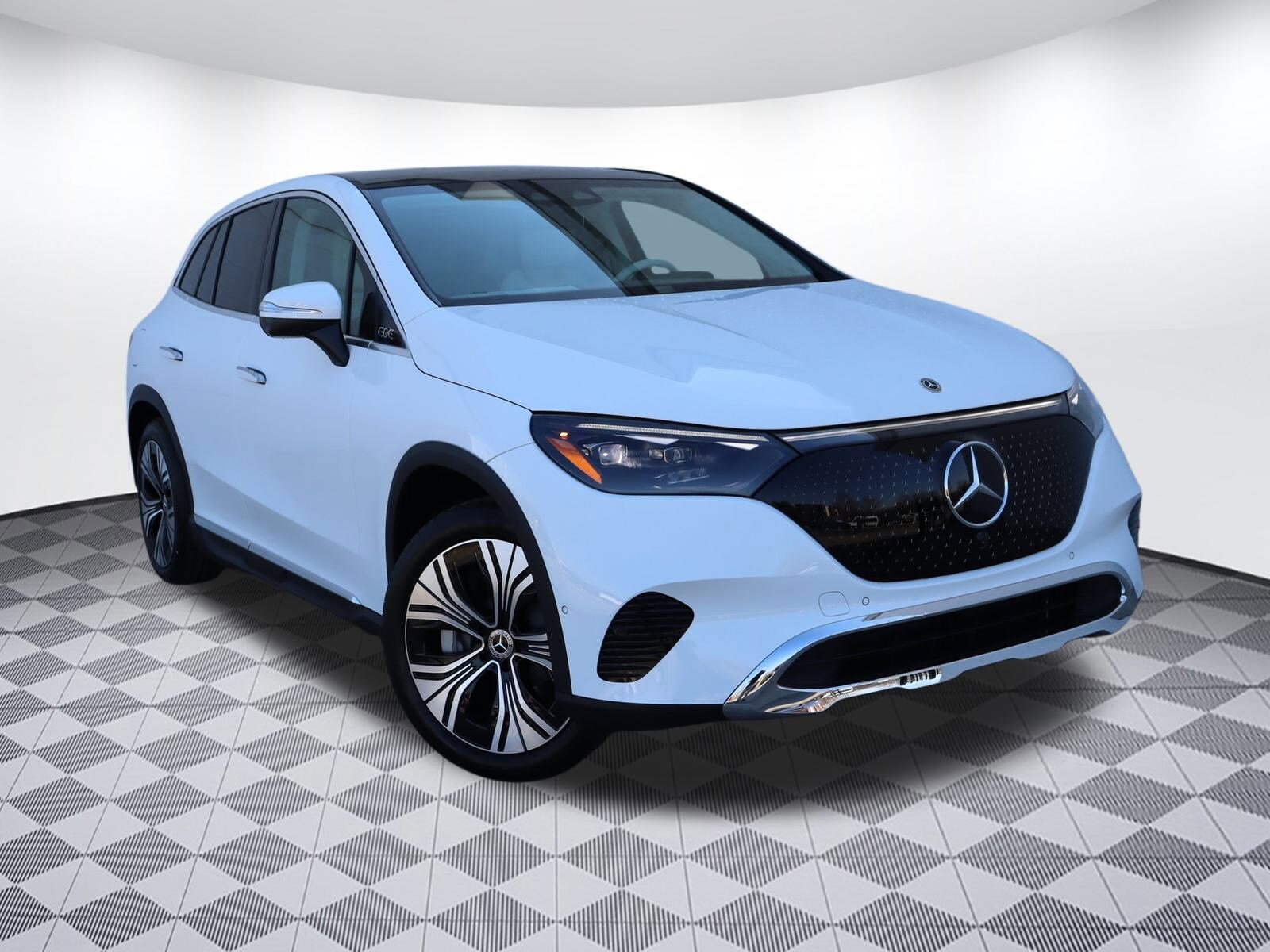 Used 2025 Mercedes-Benz EQE SUV Base with VIN 4JGGM2BB4SA063415 for sale in Brentwood, TN