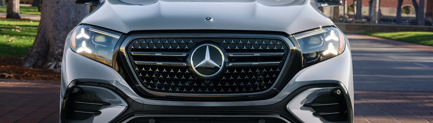 Grille of a Silver Mercedes-Benz GLS SUV