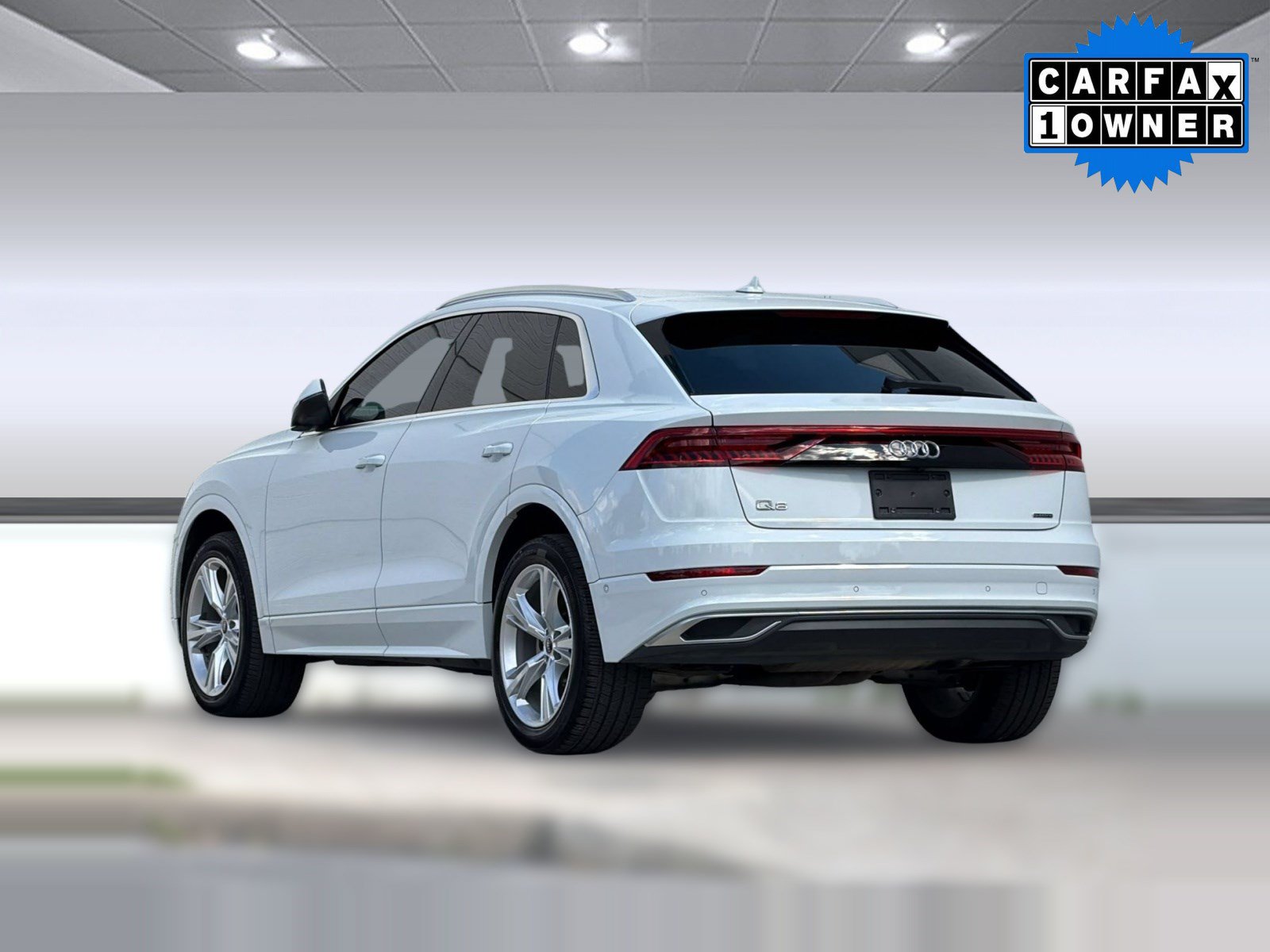 Q8 Premium SUV