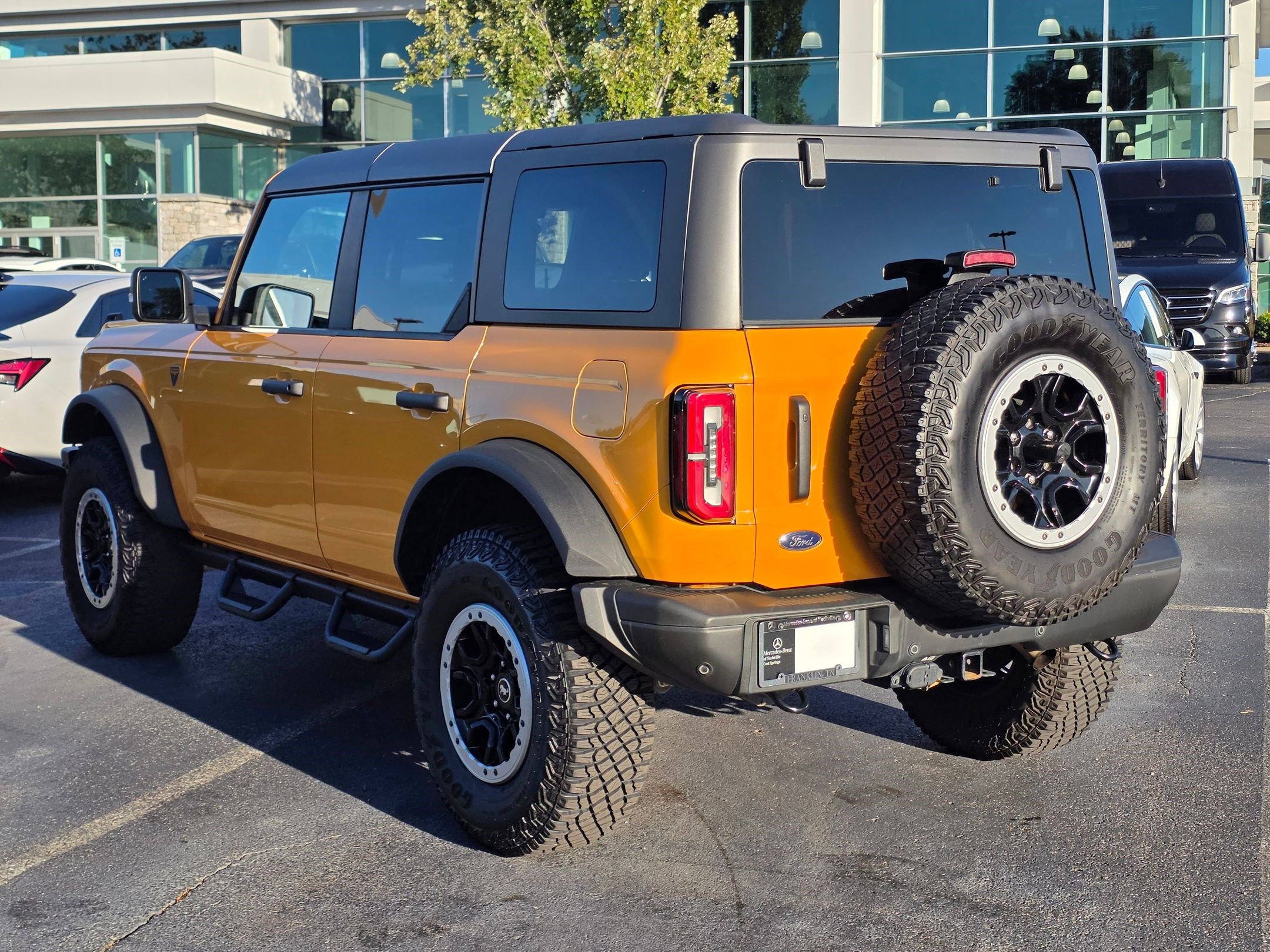 2022 Ford Bronco Badlands photo 2