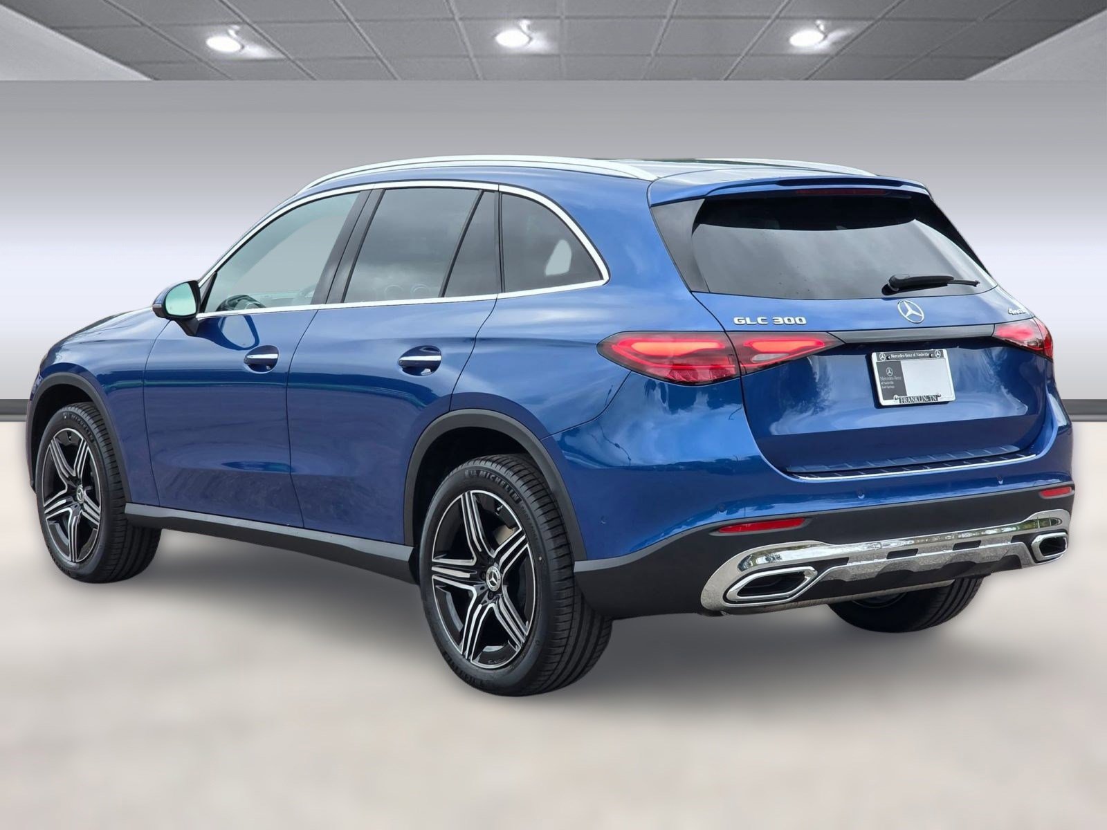 2026 Mercedes Benz GLC 300 4MATIC photo 2