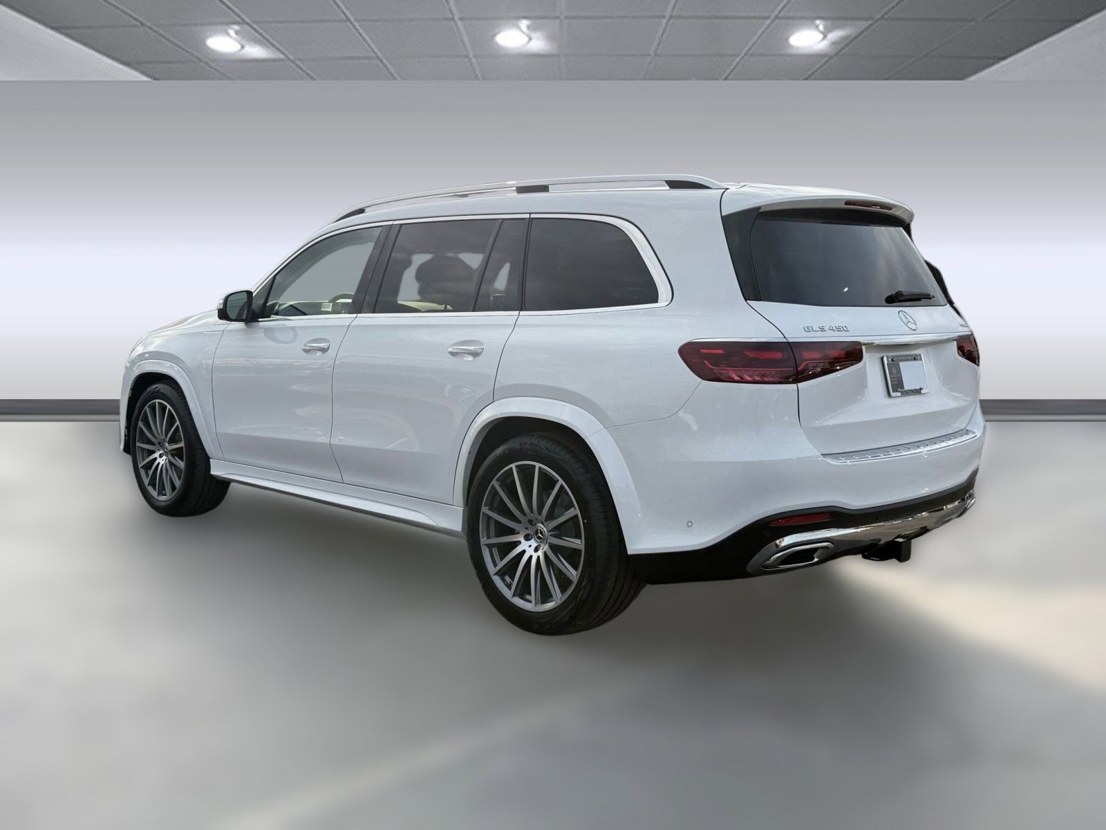 2026 Mercedes Benz GLS 450 4MATIC photo 2