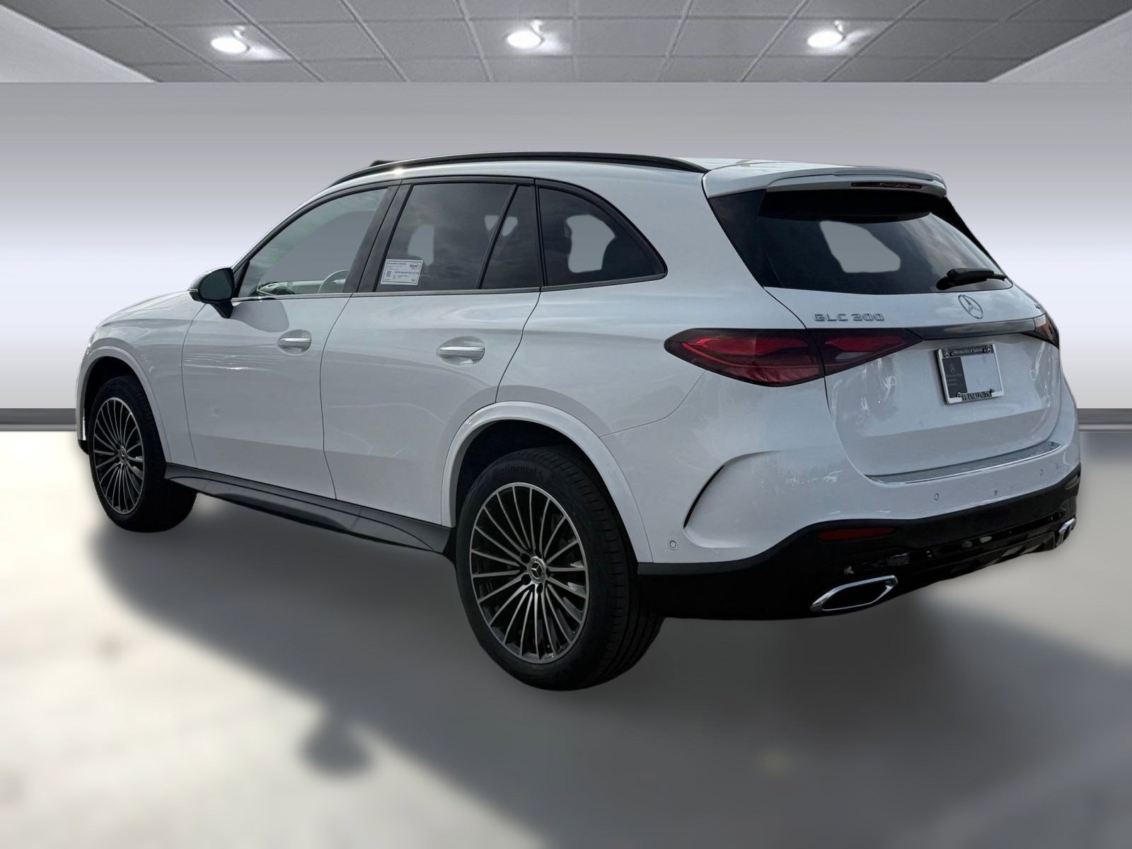 2026 Mercedes Benz GLC 300 4MATIC photo 3