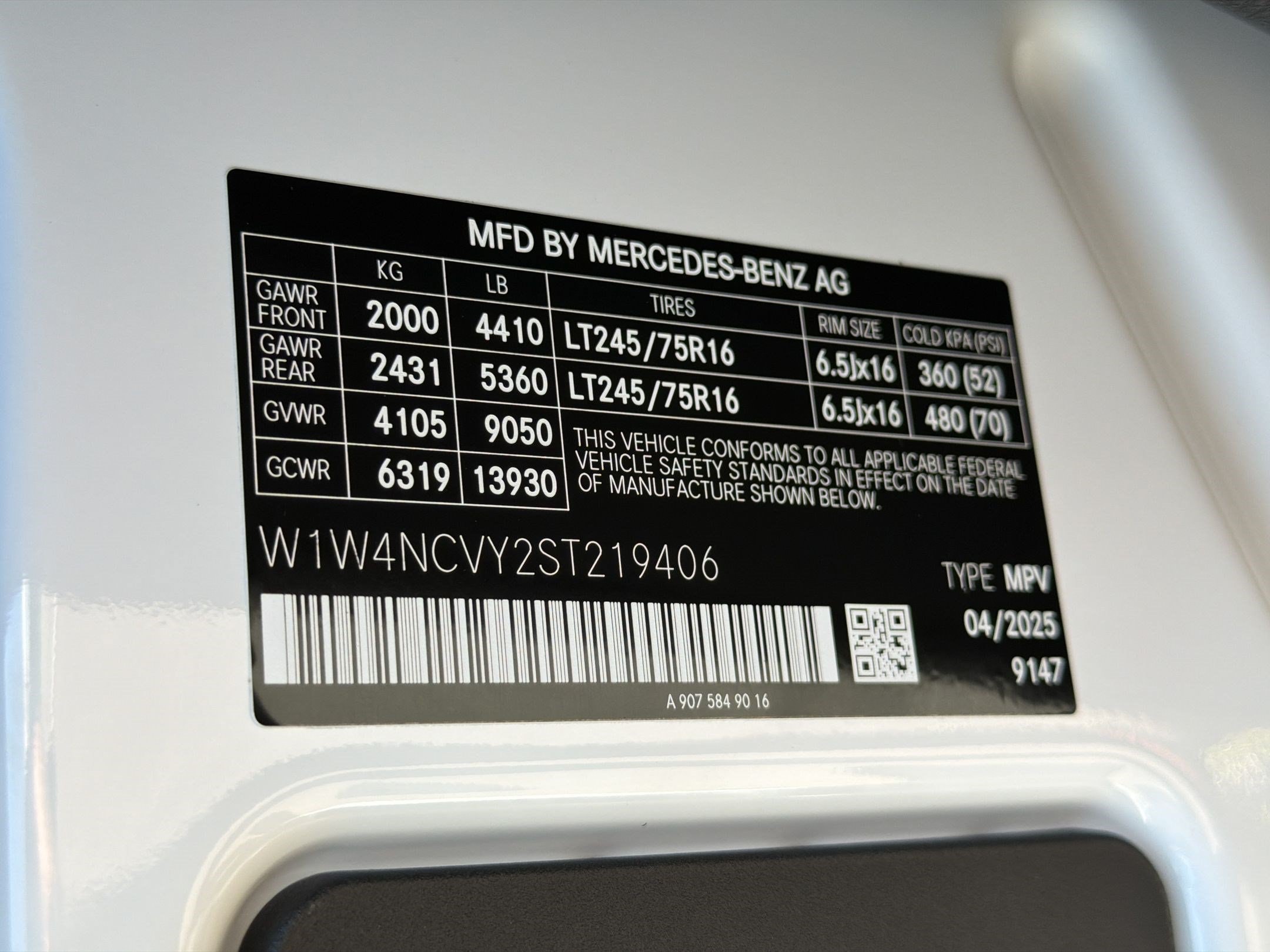 2025 Mercedes-Benz Sprinter Crew Van Base - Photo 28