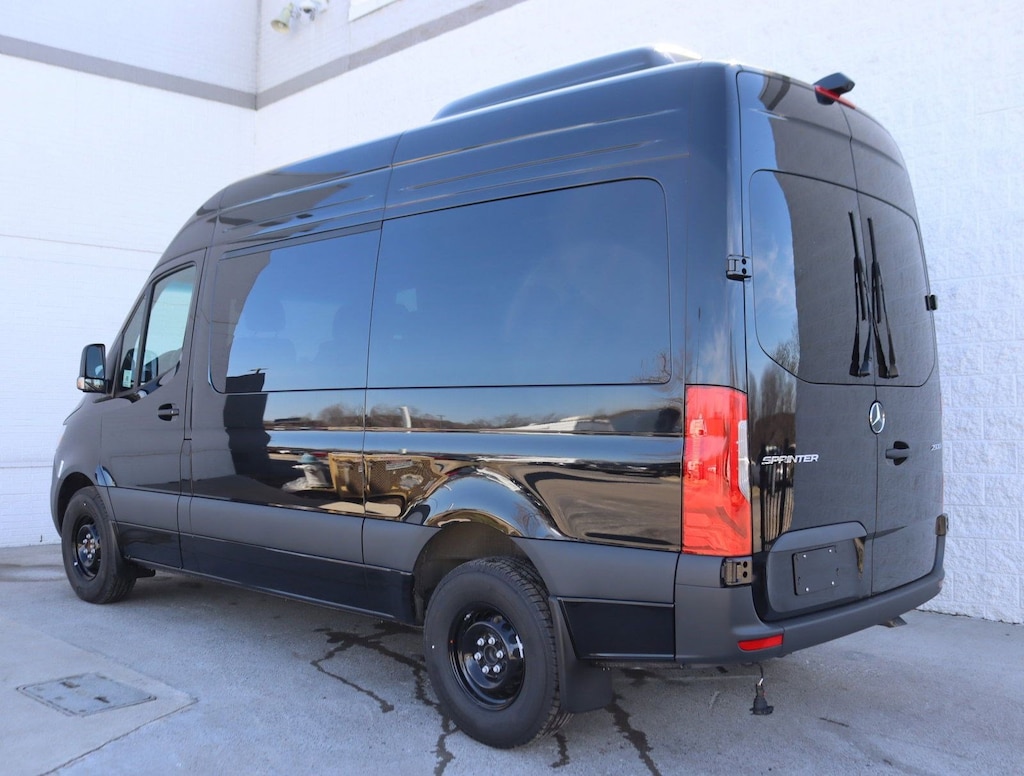 New 2025 Mercedes-Benz Sprinter Passenger Van 2500 High RoofI4 Diesel HO 144 RWD 2500 High Roof I4 Diesel HO 144 RWD