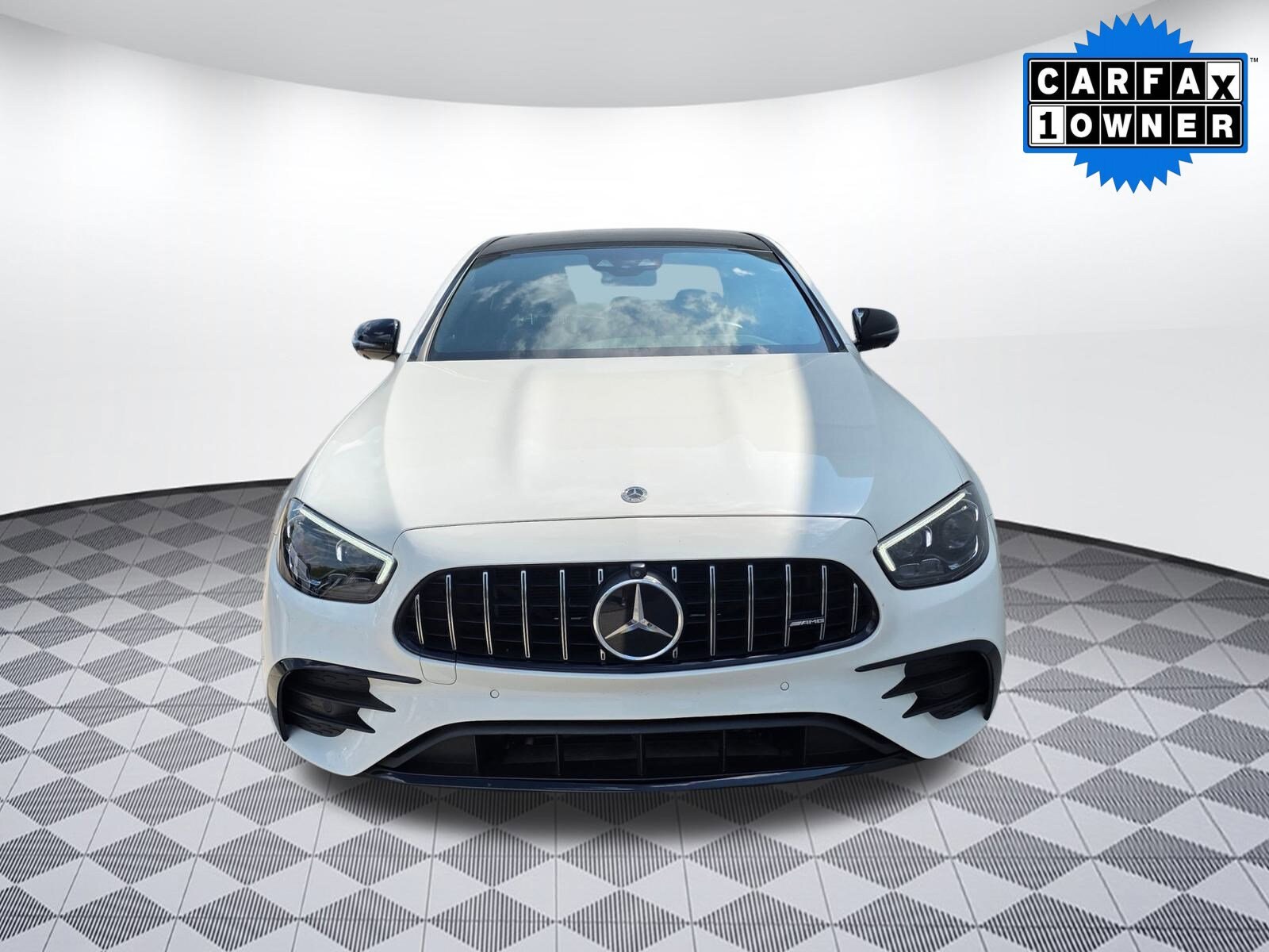 2022 Mercedes Benz E AMG 53 Sedan photo 4