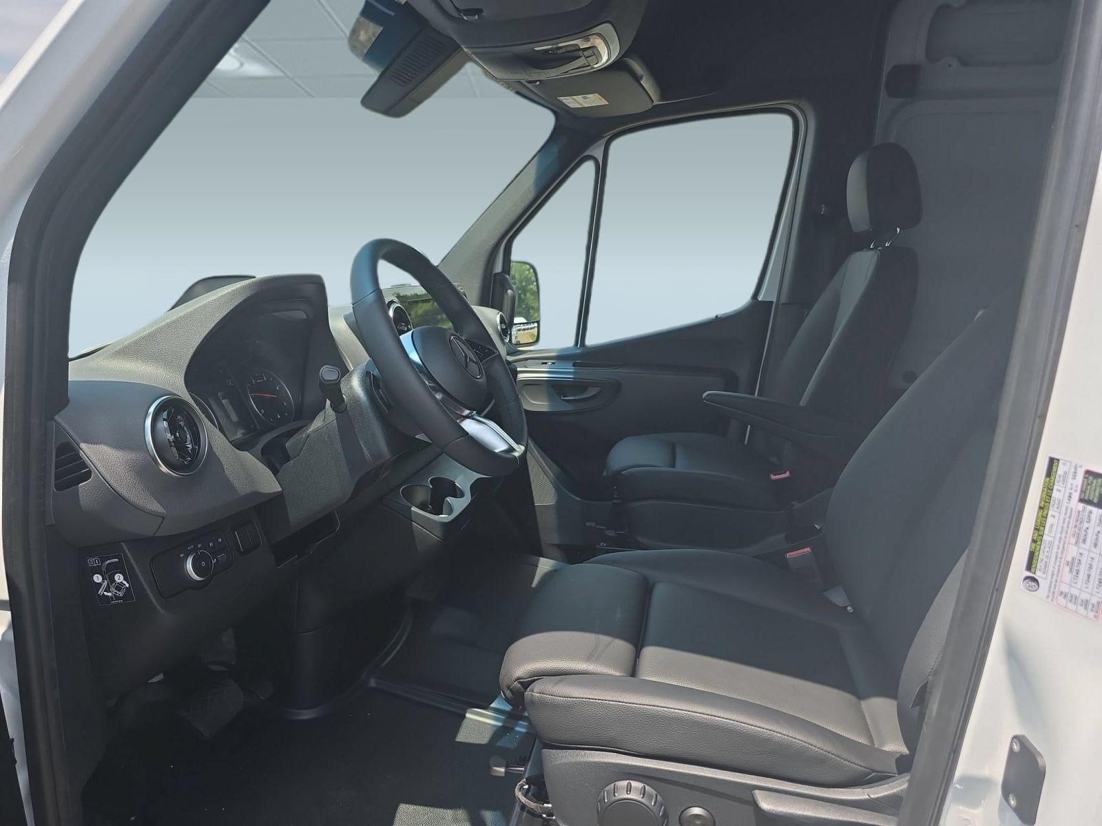 2025 Mercedes-Benz Sprinter Cargo Van Base - Photo 4