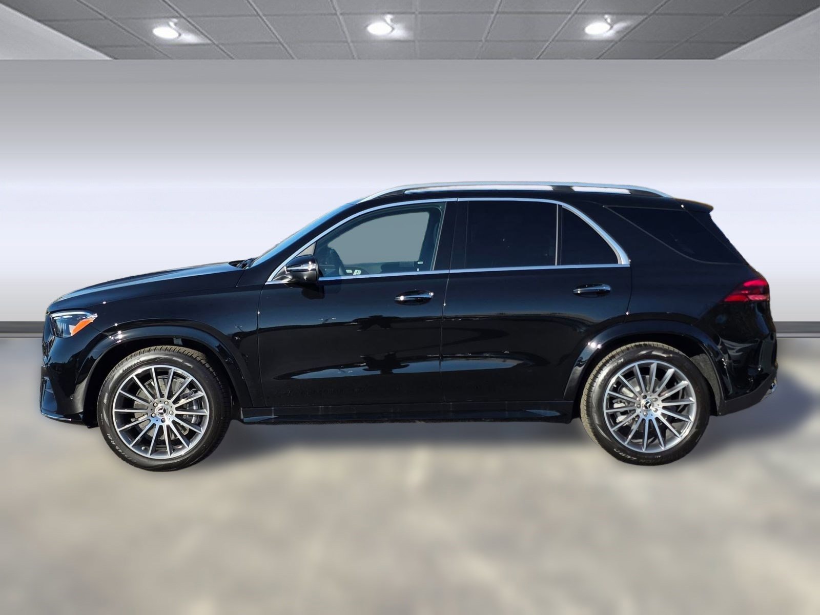 2026 Mercedes Benz GLE 350 4MATIC photo 2
