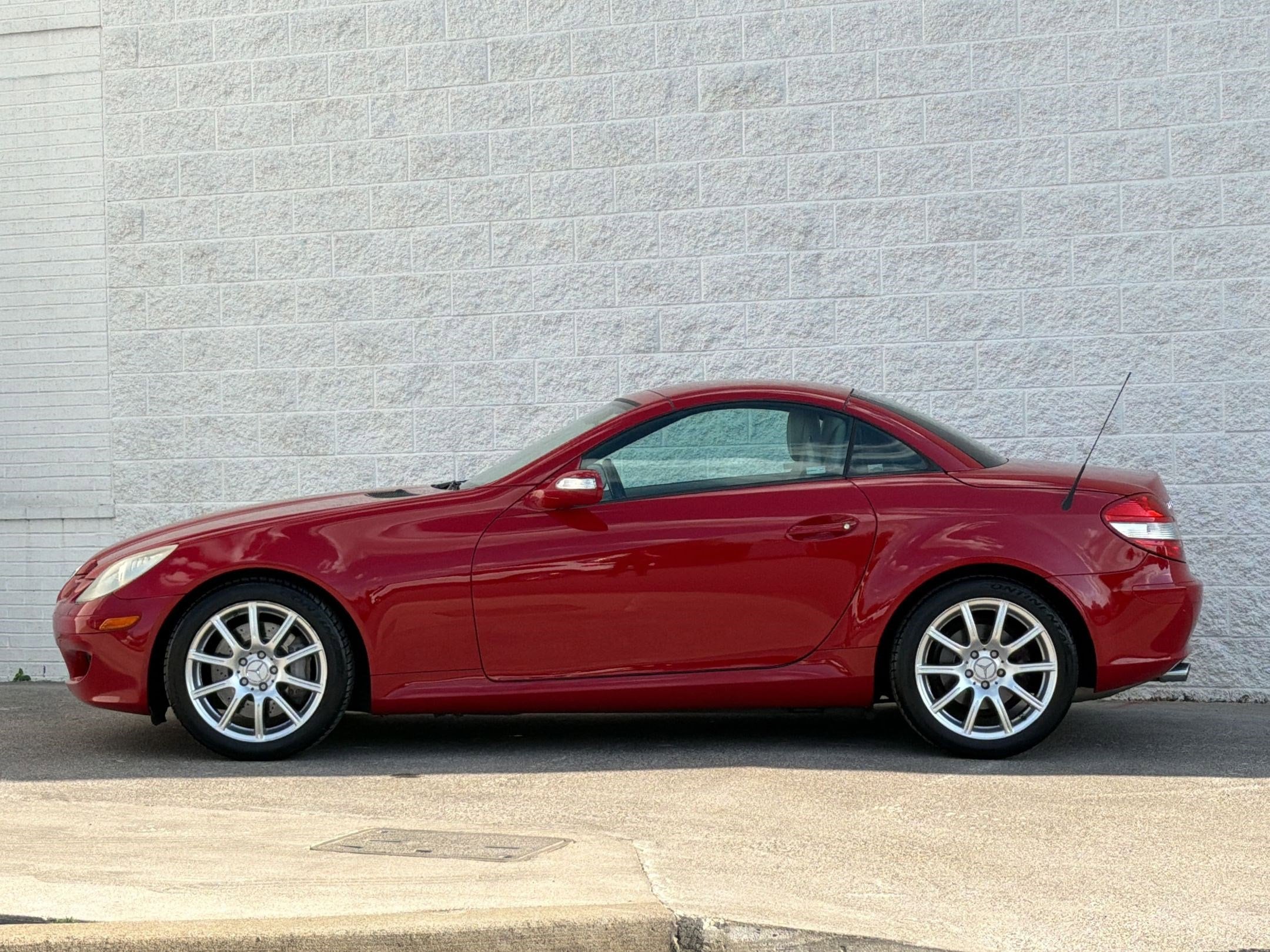 Used 2005 Mercedes-Benz SLK-Class SLK350 with VIN WDBWK56FX5F044331 for sale in Franklin, TN