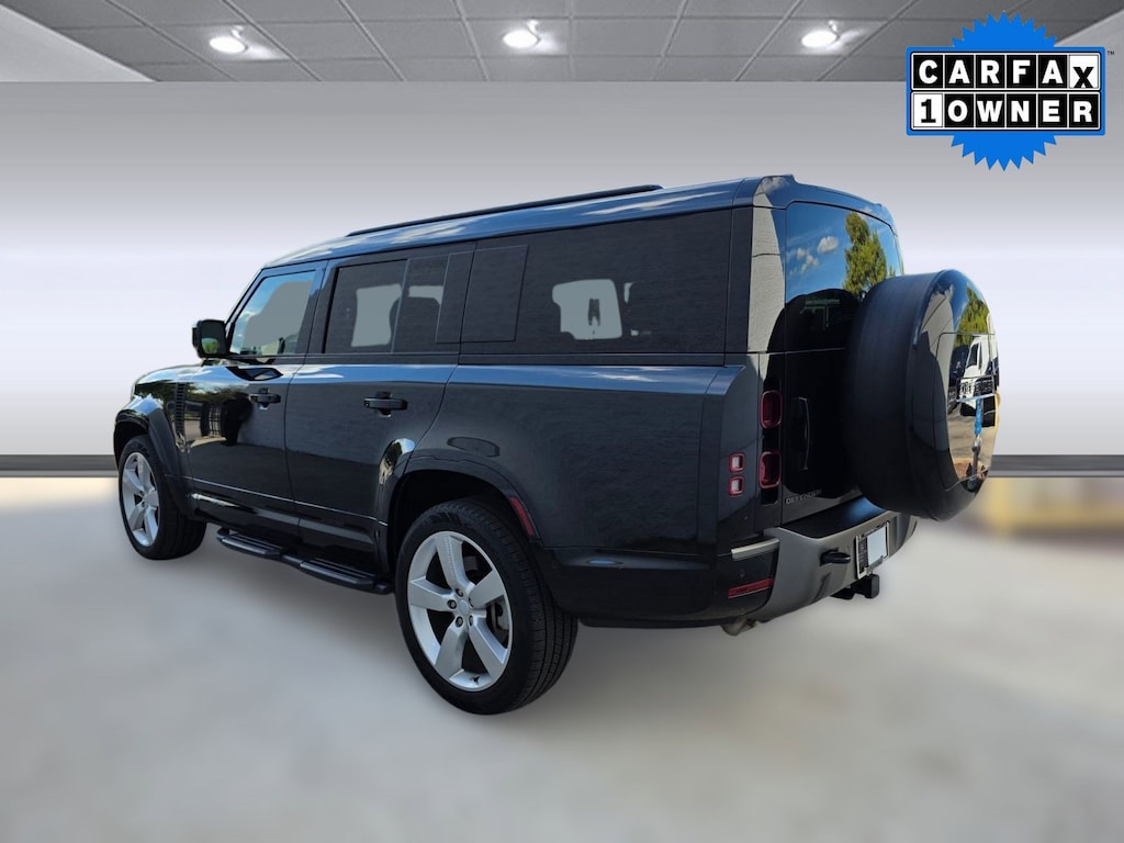 Used 2025 Land Rover Defender 130 X-Dynamic SE SUV