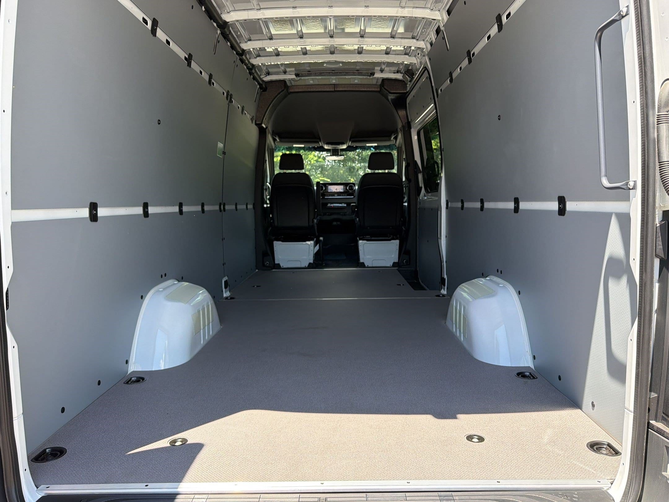 2025 Mercedes-Benz Sprinter Crew Van Base - Photo 34