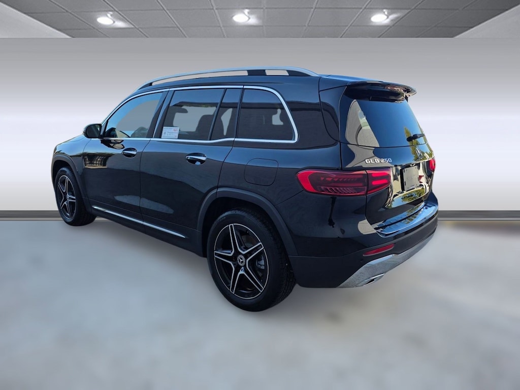 New 2026 Mercedes-Benz GLB 250 4MATIC SUV