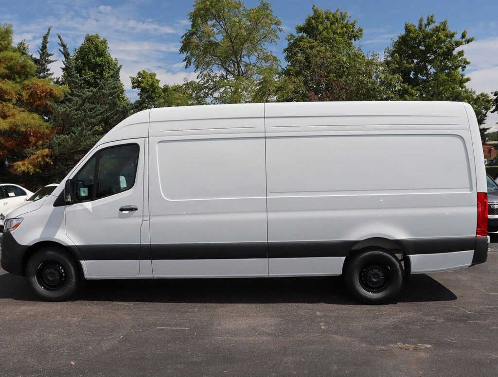 New 2025 Mercedes-Benz Sprinter Cargo Van 2500 High Roof I4 Diesel HO 170 RWD 2500 High Roof I4 Diesel HO 170 RWD
