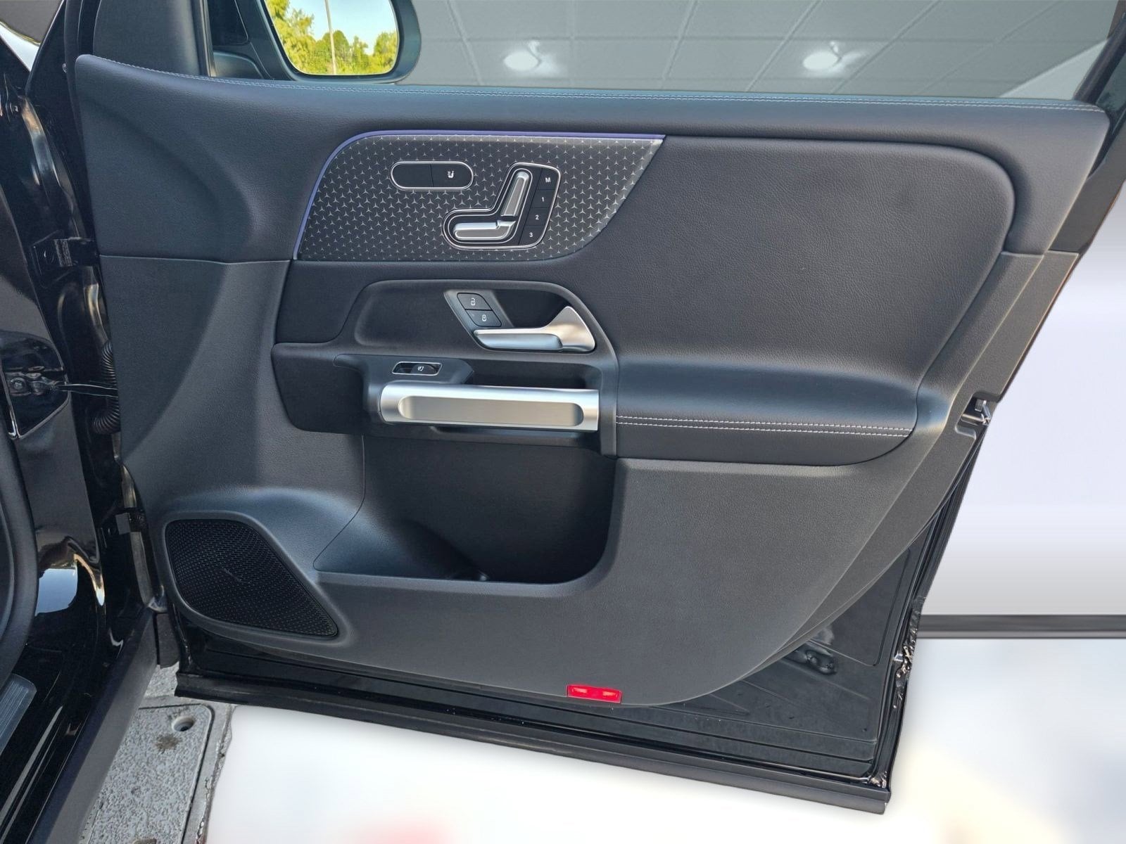 2026 Mercedes-Benz GLB GLB 250 - Photo 23