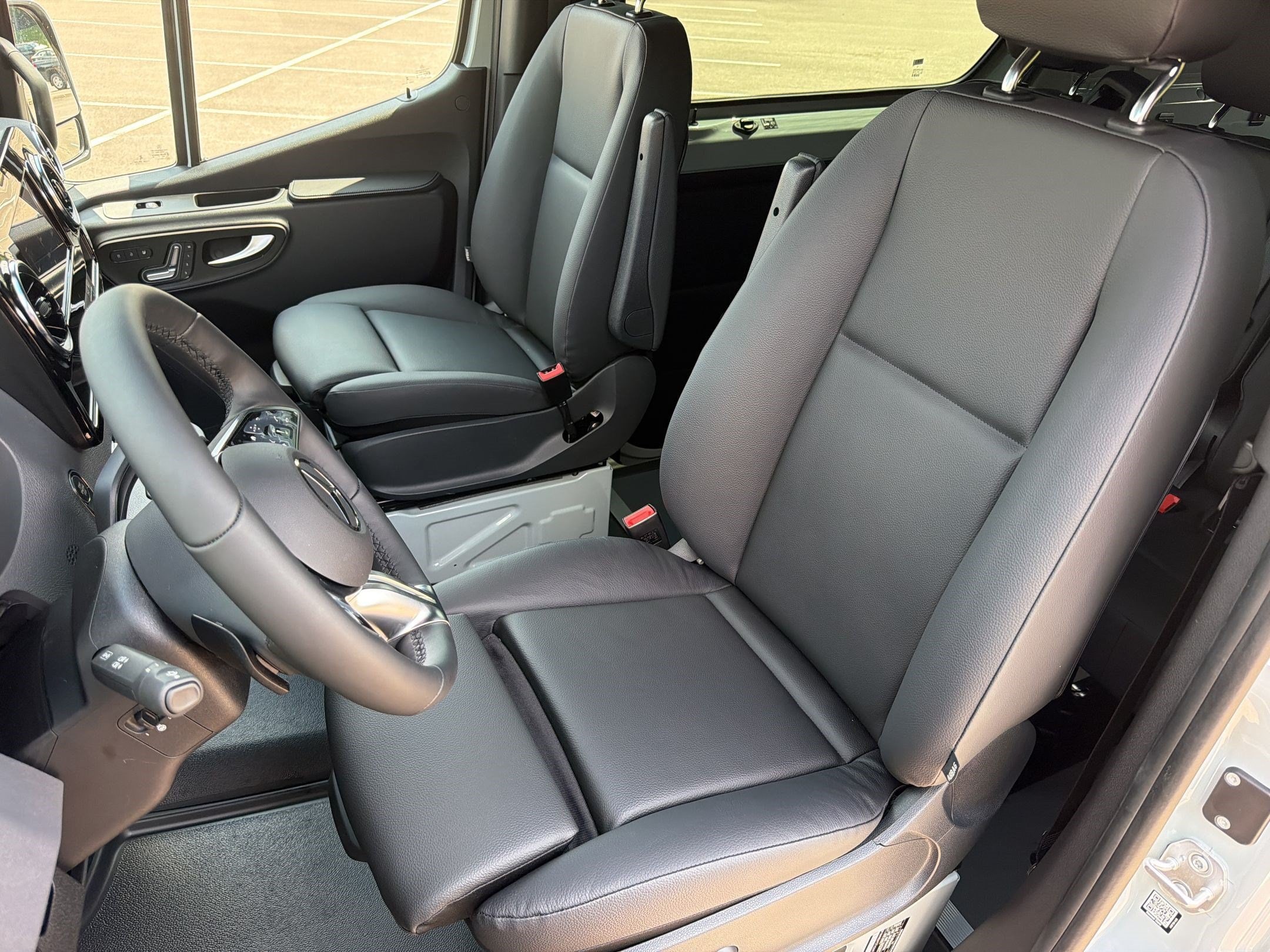 2026 Mercedes-Benz Sprinter Crew Van Sprinter 2500 High Roof4-Cyl Diesel HO (2500 High 2500 High Roof I4 Diesel HO 144 AWD