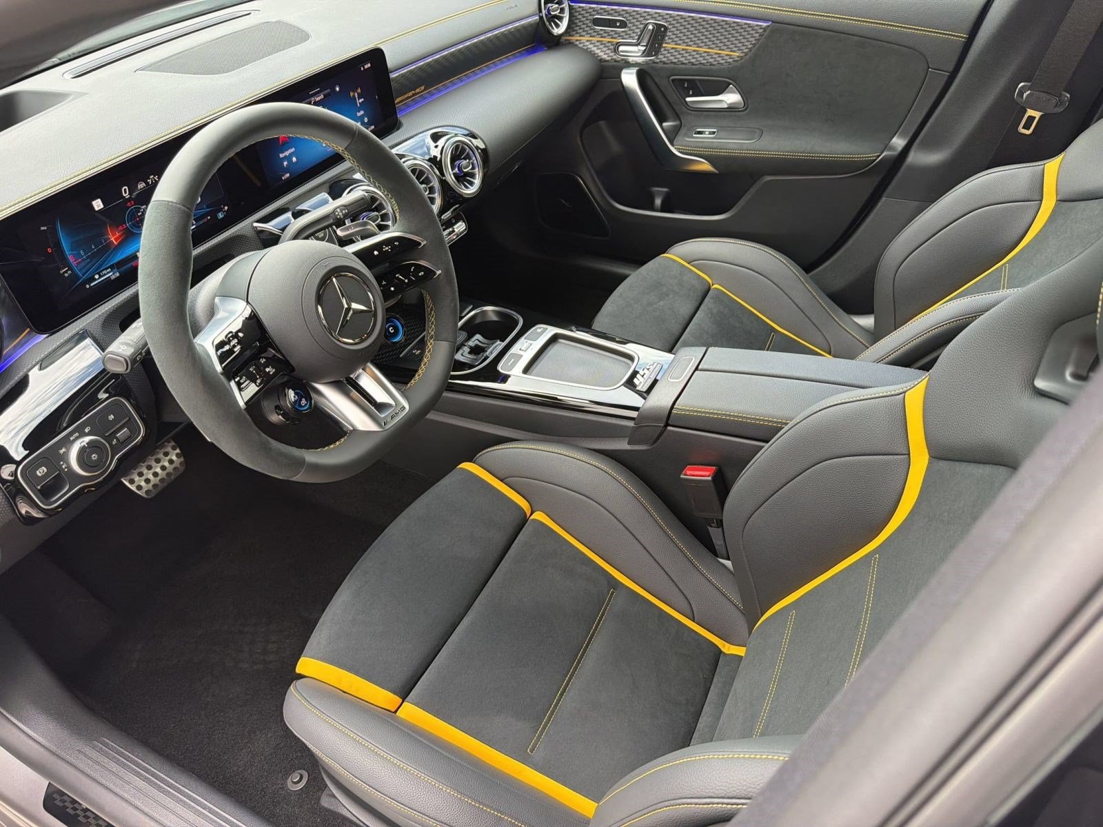 AMG CLA 45 4MATIC Sedan