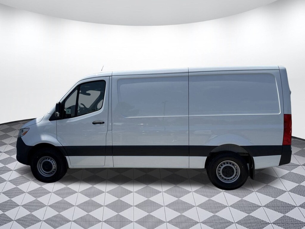 New 2025 Mercedes-Benz Sprinter Cargo Van 2500 Standard Roof I4 Diesel 144" RWD 2500 Standard Roof I4 Diesel 144 RWD