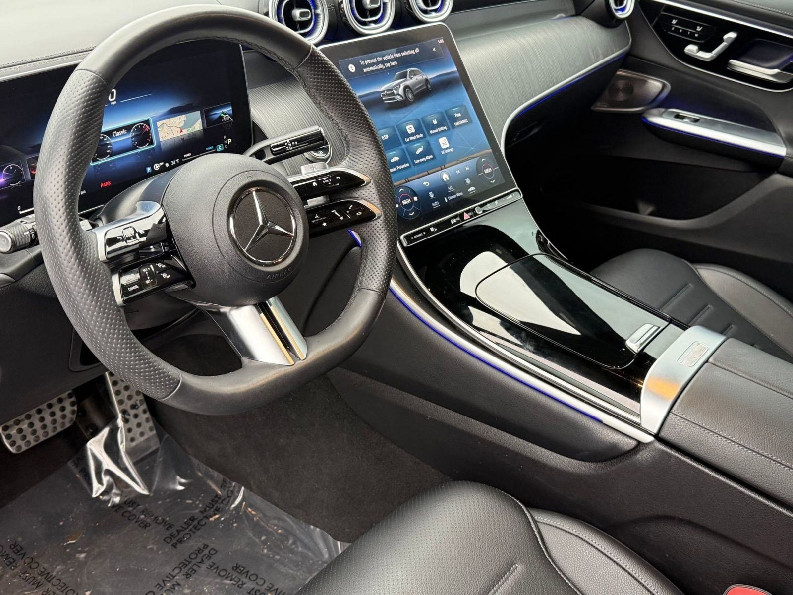 2023 Mercedes Benz GLC 300 photo 3