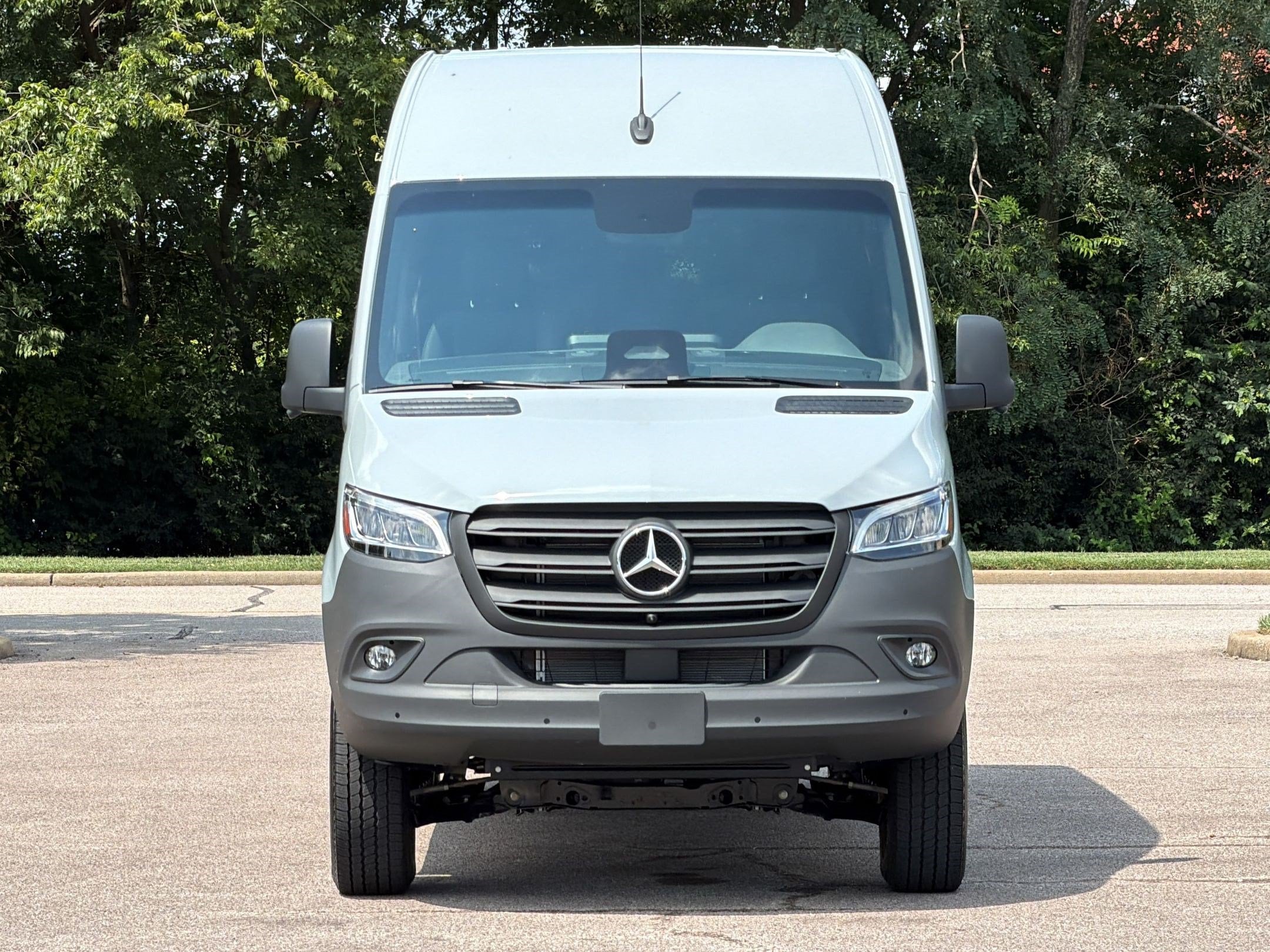 2026 Mercedes-Benz Sprinter Crew Van Sprinter 2500 High Roof4-Cyl Diesel HO (2500 High 2500 High Roof I4 Diesel HO 144 AWD