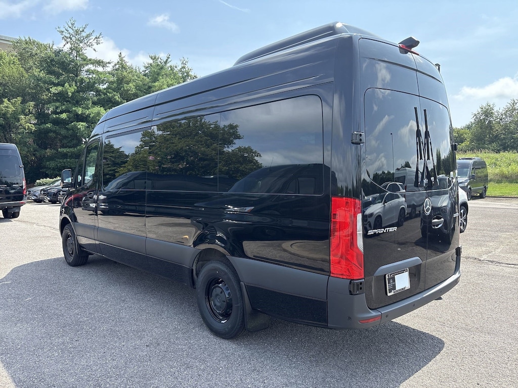 New 2025 Mercedes-Benz Sprinter Passenger Van 2500 High Roof I4 Diesel HO 170 RWD 2500 High Roof I4 Diesel HO 170 RWD
