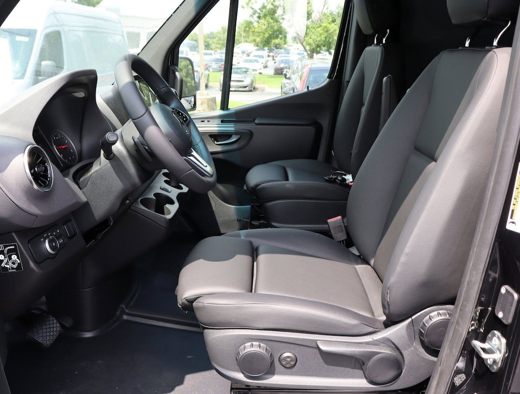 New 2024 Mercedes-Benz Sprinter Cargo Van 2500 High Roof I4 Diesel HO 170 Extended RWD 2500 High Roof I4 Diesel HO 170 Extended RWD