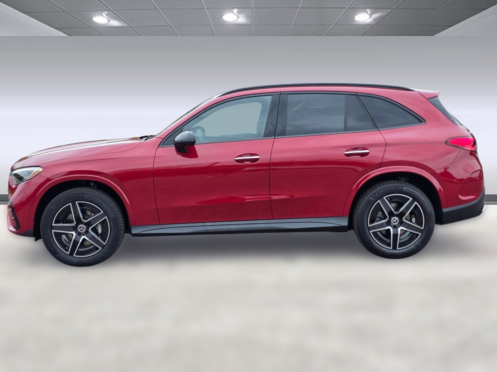 2026 Mercedes Benz GLC 300 4MATIC photo 2