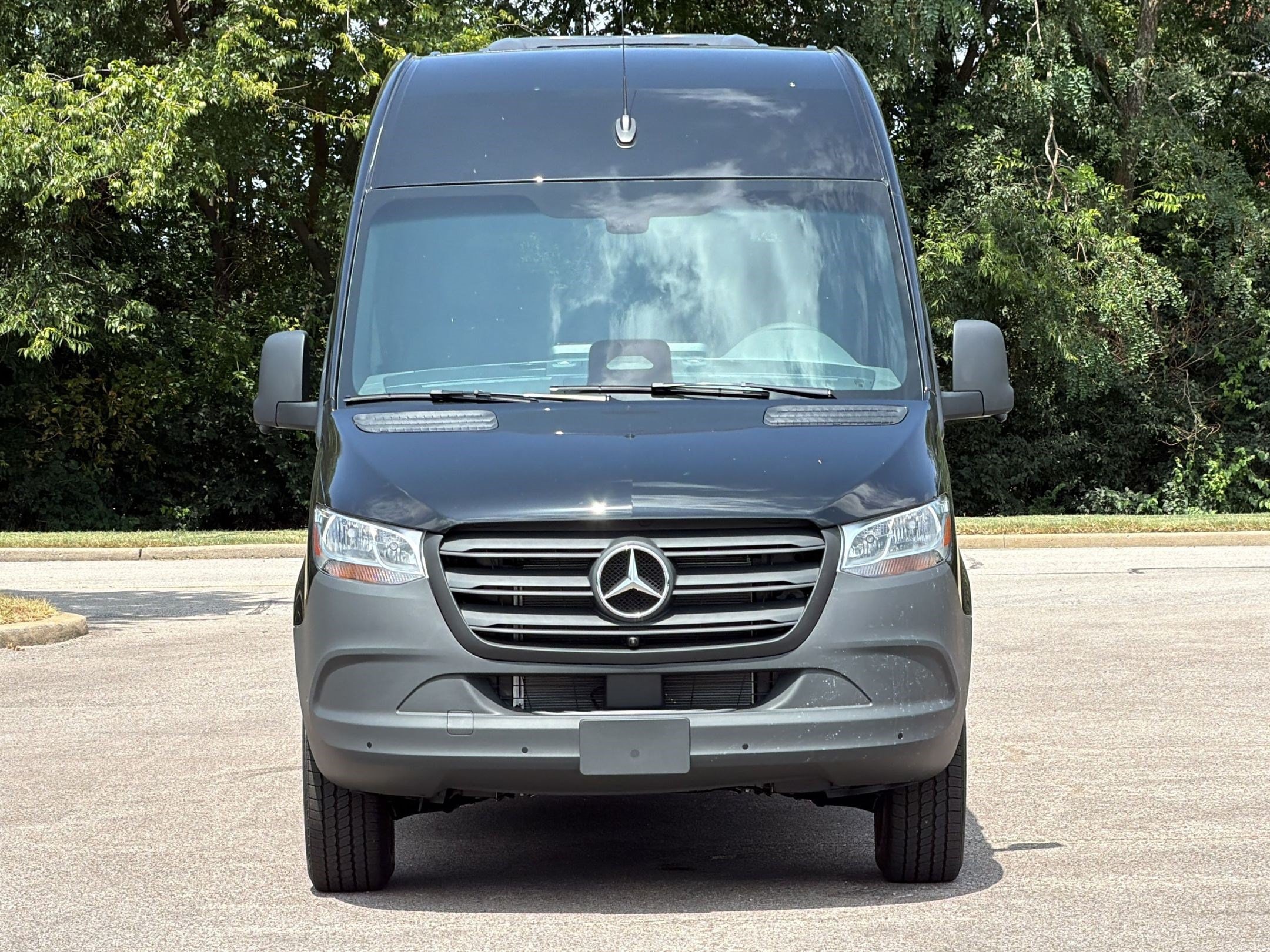 2026 Mercedes-Benz Sprinter Passenger Van Sprinter 2500 High Roof 4-Cyl Diesel HO (2500 High 2500 High Roof I4 Diesel HO 170 RWD