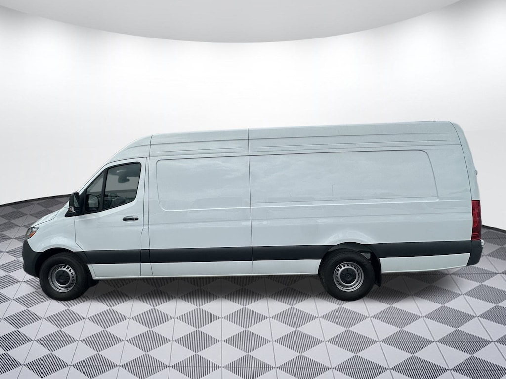 New 2024 Mercedes-Benz Sprinter Cargo Van 2500 High Roof I4 Diesel HO 170" Extended RWD 2500 High Roof I4 Diesel HO 170 Extended RWD
