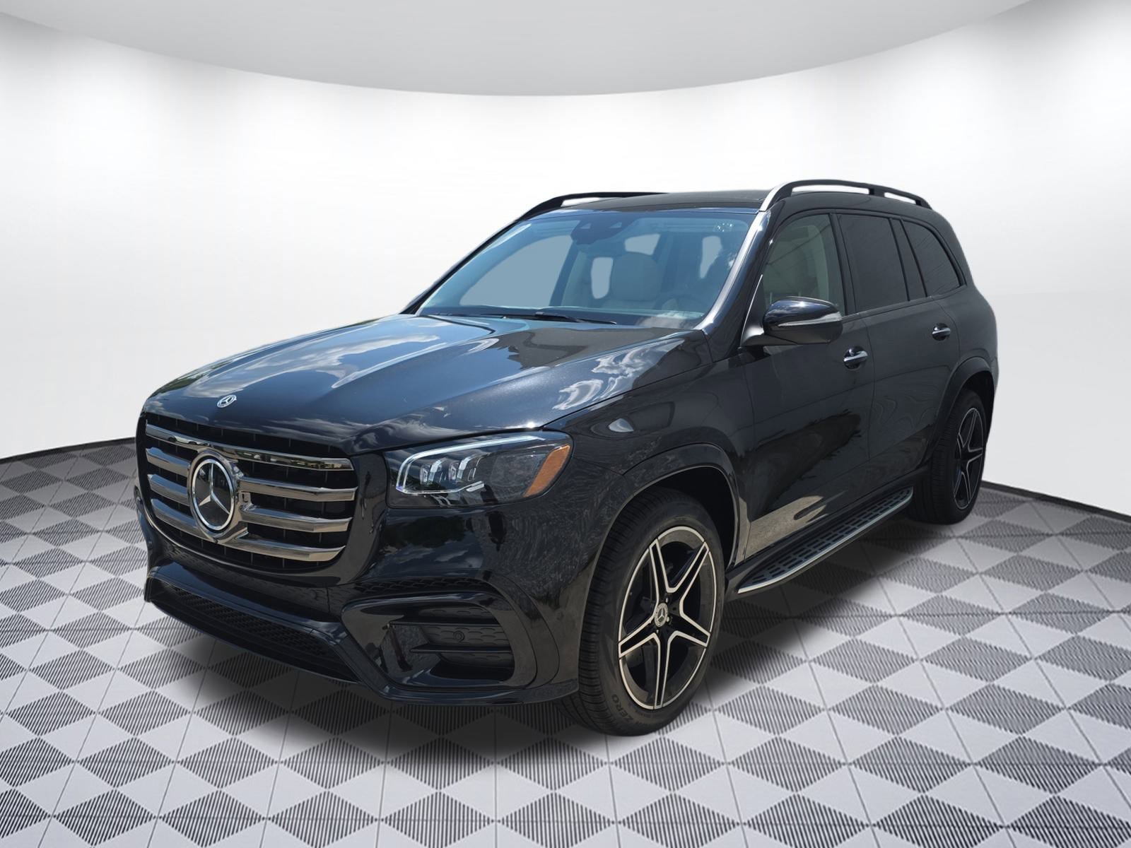 2025 Mercedes Benz GLS 450 4MATIC photo 4