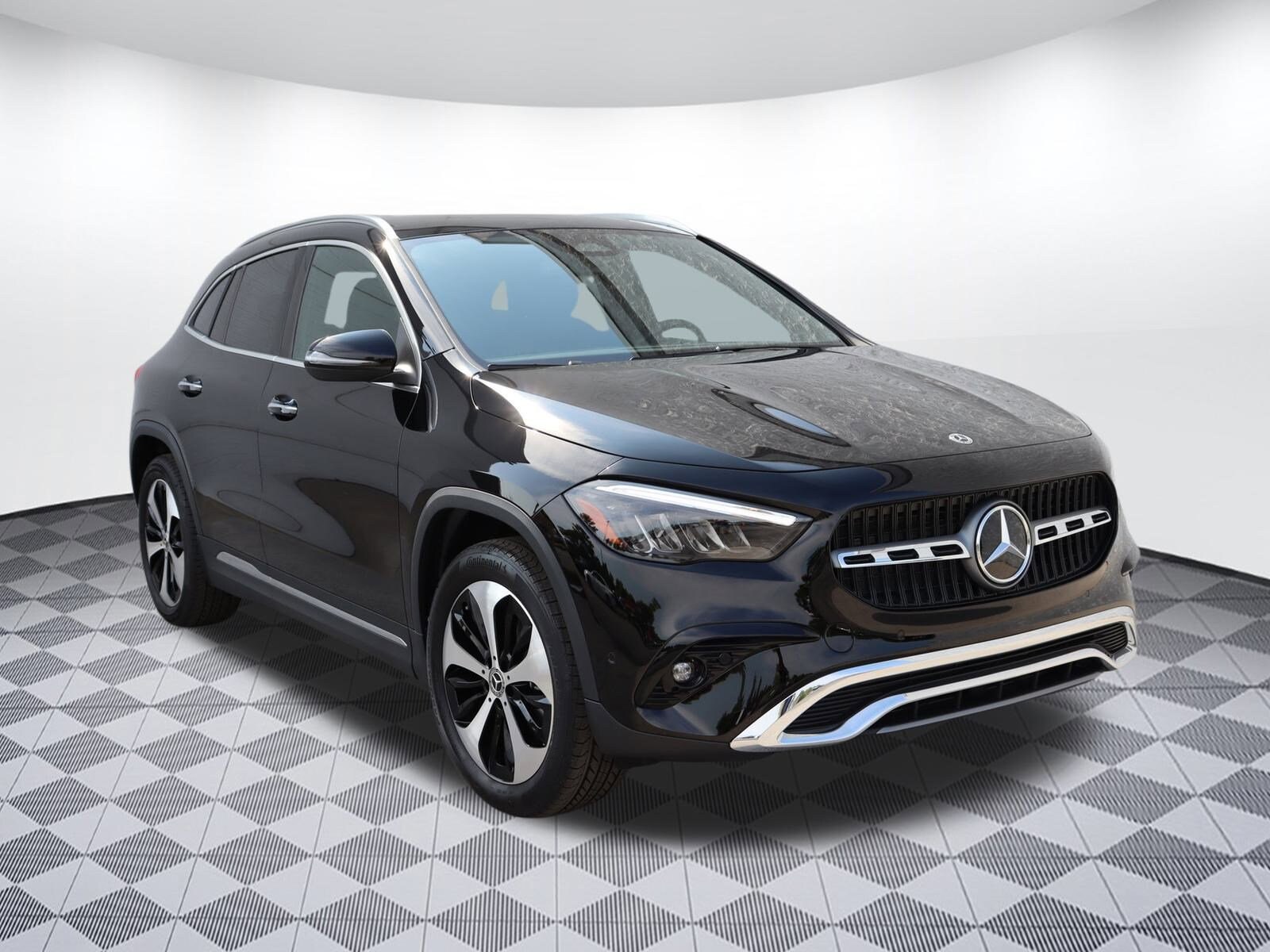 2025 Mercedes Benz GLA 250 photo 2