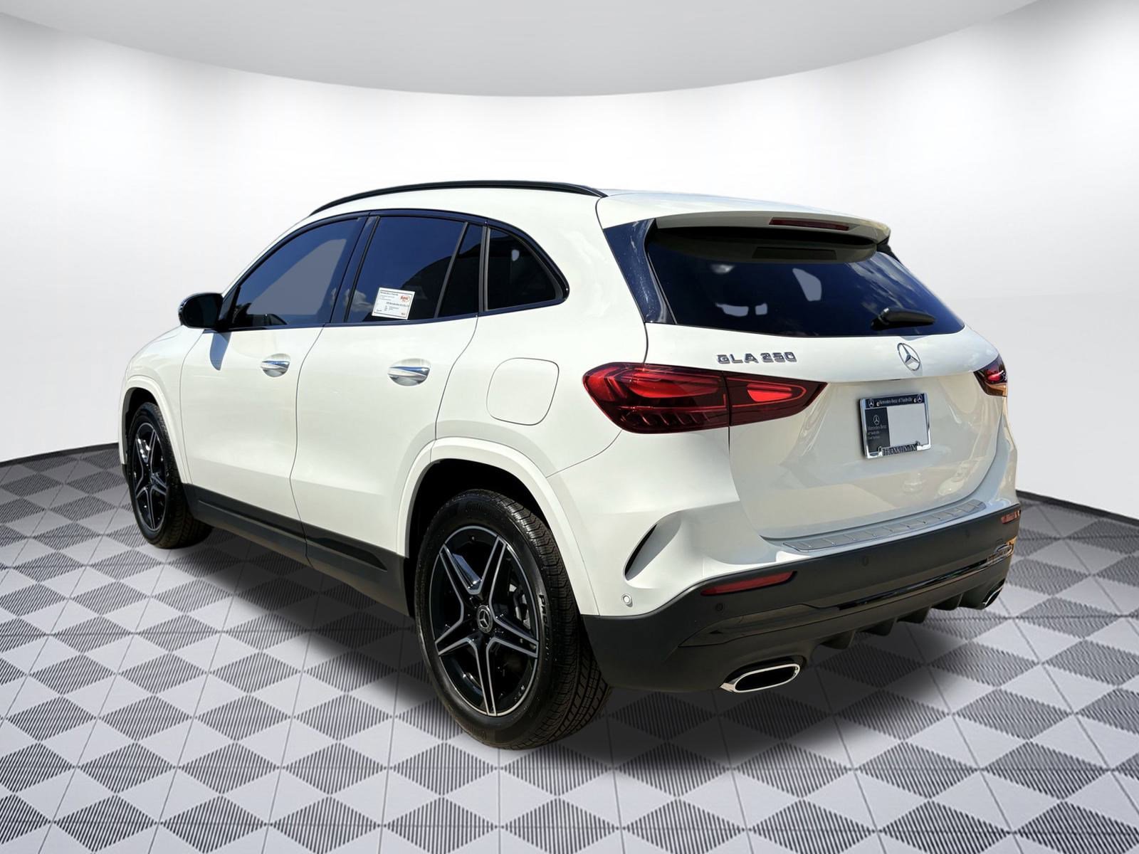 2025 Mercedes Benz GLA 250 photo 3