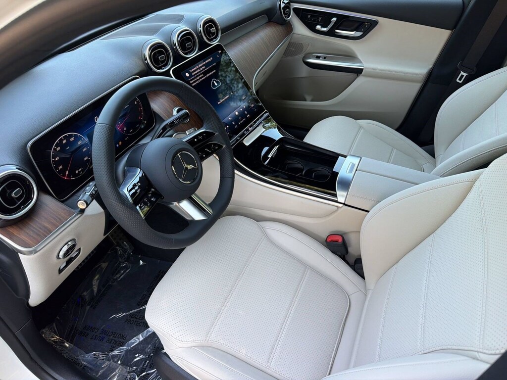 New 2027 Mercedes-Benz GLC 300 4MATIC SUV