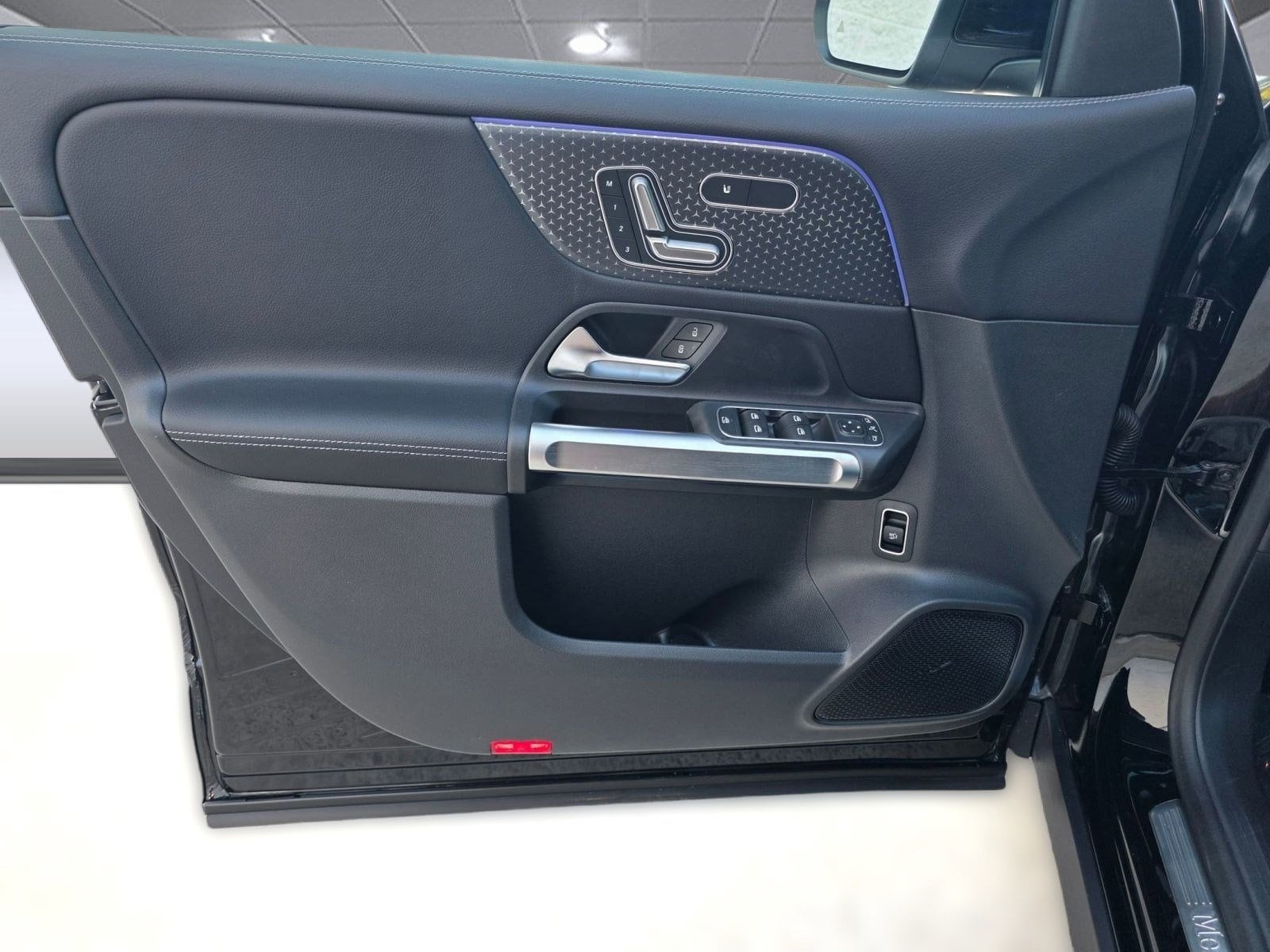 2026 Mercedes-Benz GLB GLB 250 - Photo 21