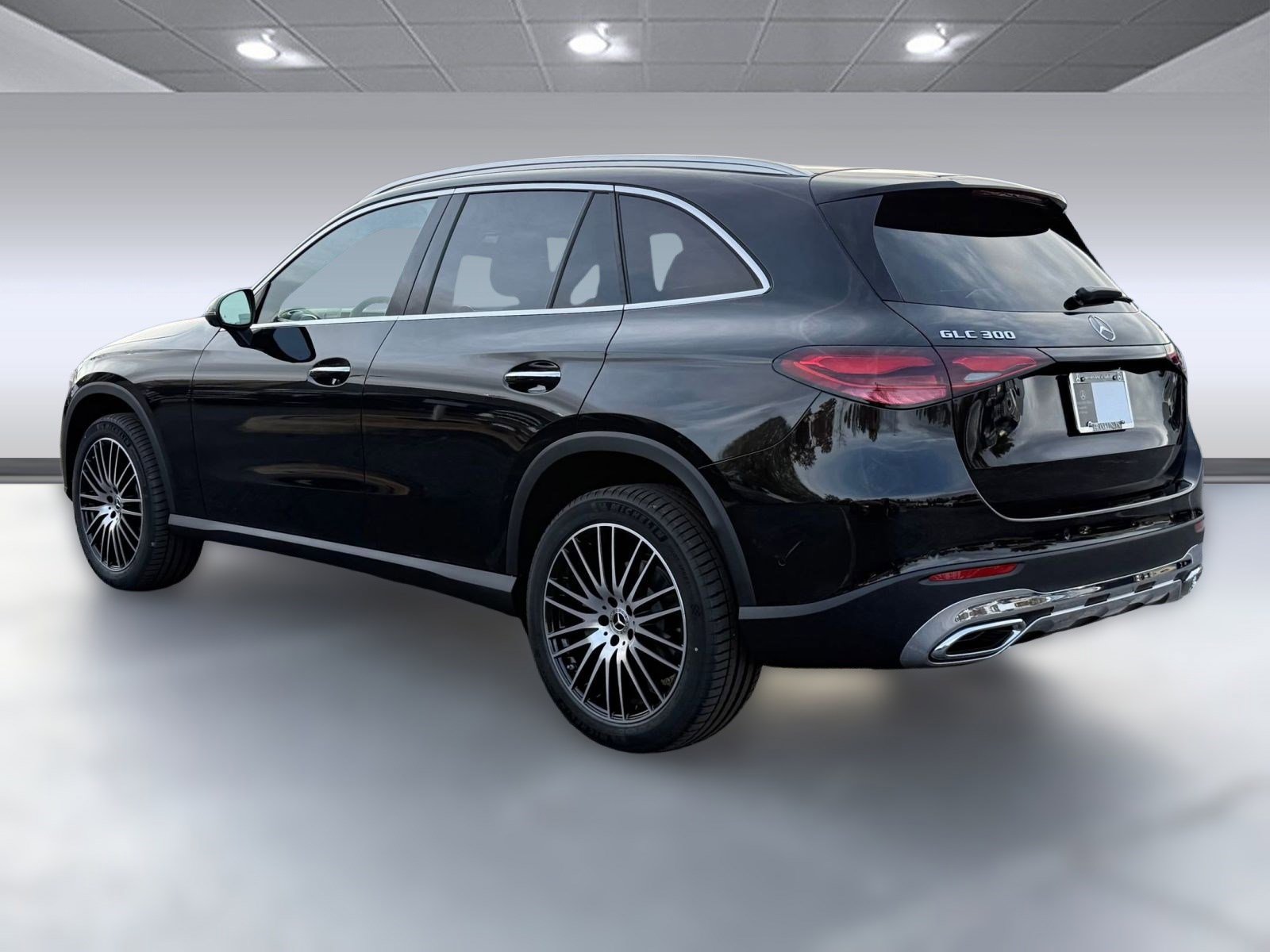 2026 Mercedes Benz GLC 300 4MATIC photo 3