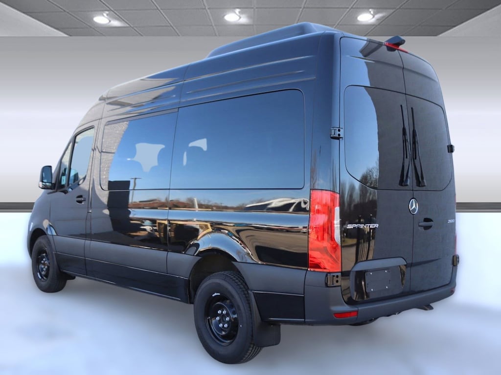 New 2025 Mercedes-Benz Sprinter Passenger Van 2500 High RoofI4 Diesel HO 144 RWD 2500 High Roof I4 Diesel HO 144 RWD